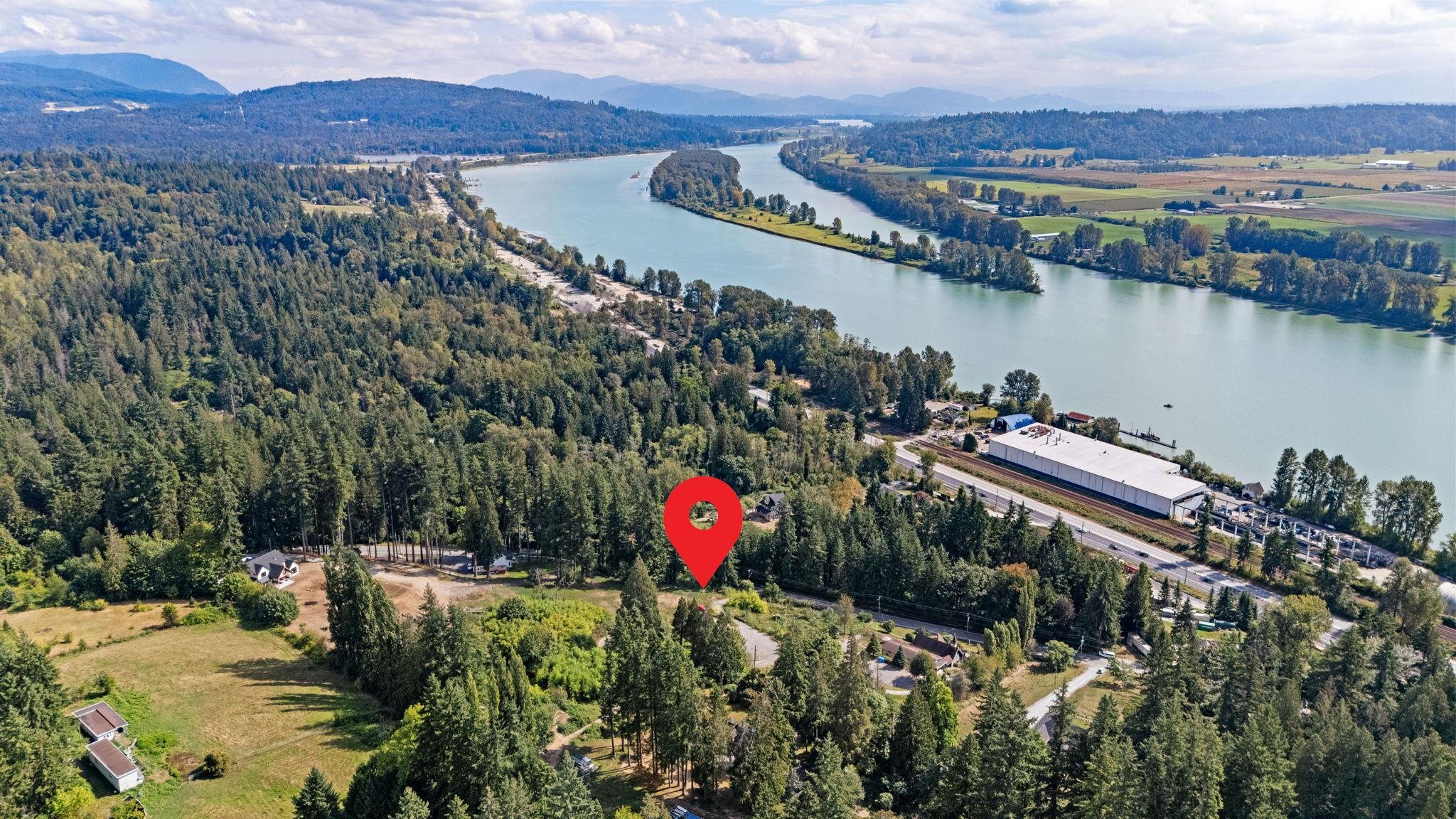 27141 River Road, Maple Ridge, BC V2W 1M4