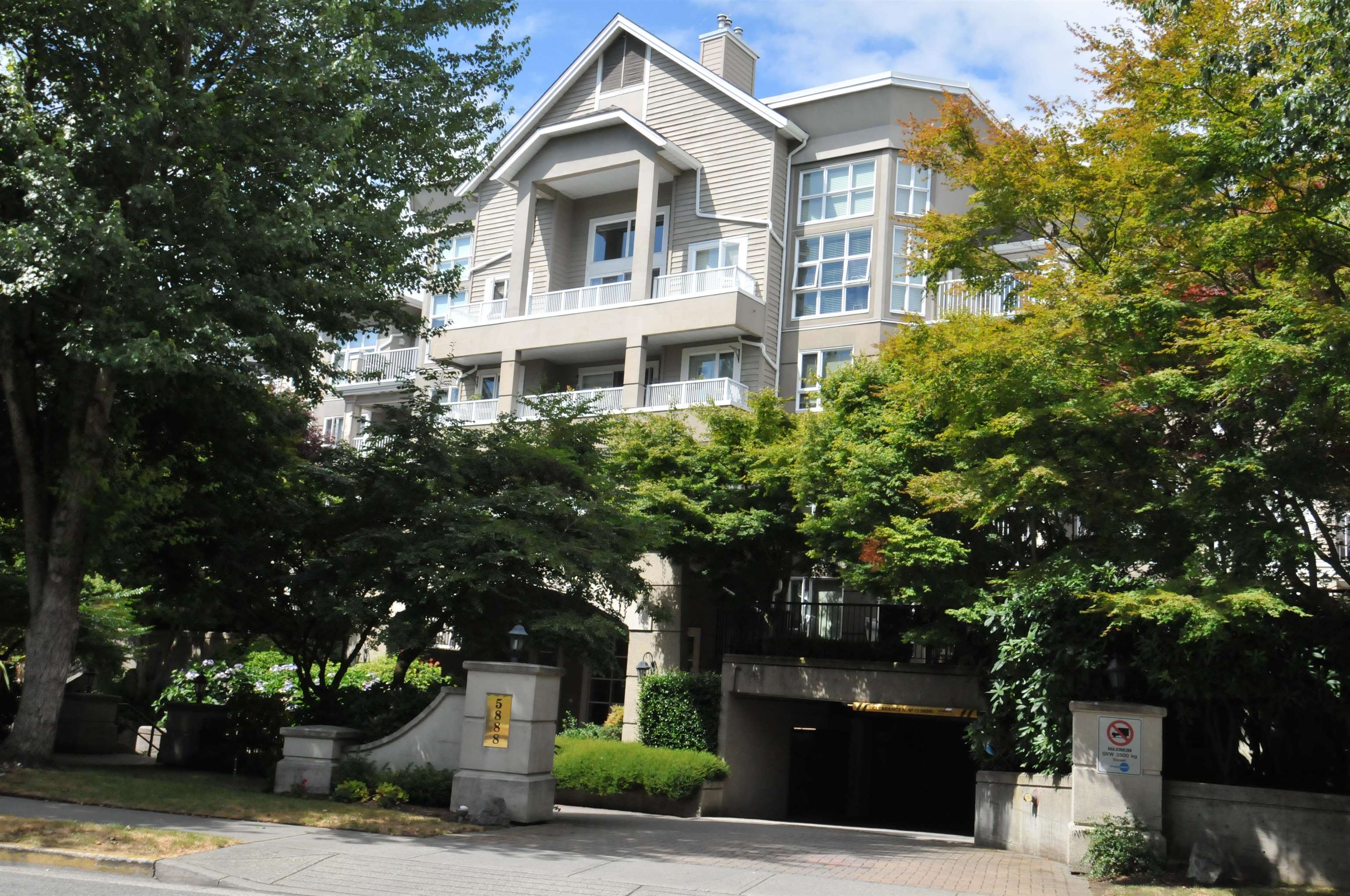 5888 Dover Crescent #unit 302, Richmond, BC V7C 5R9
