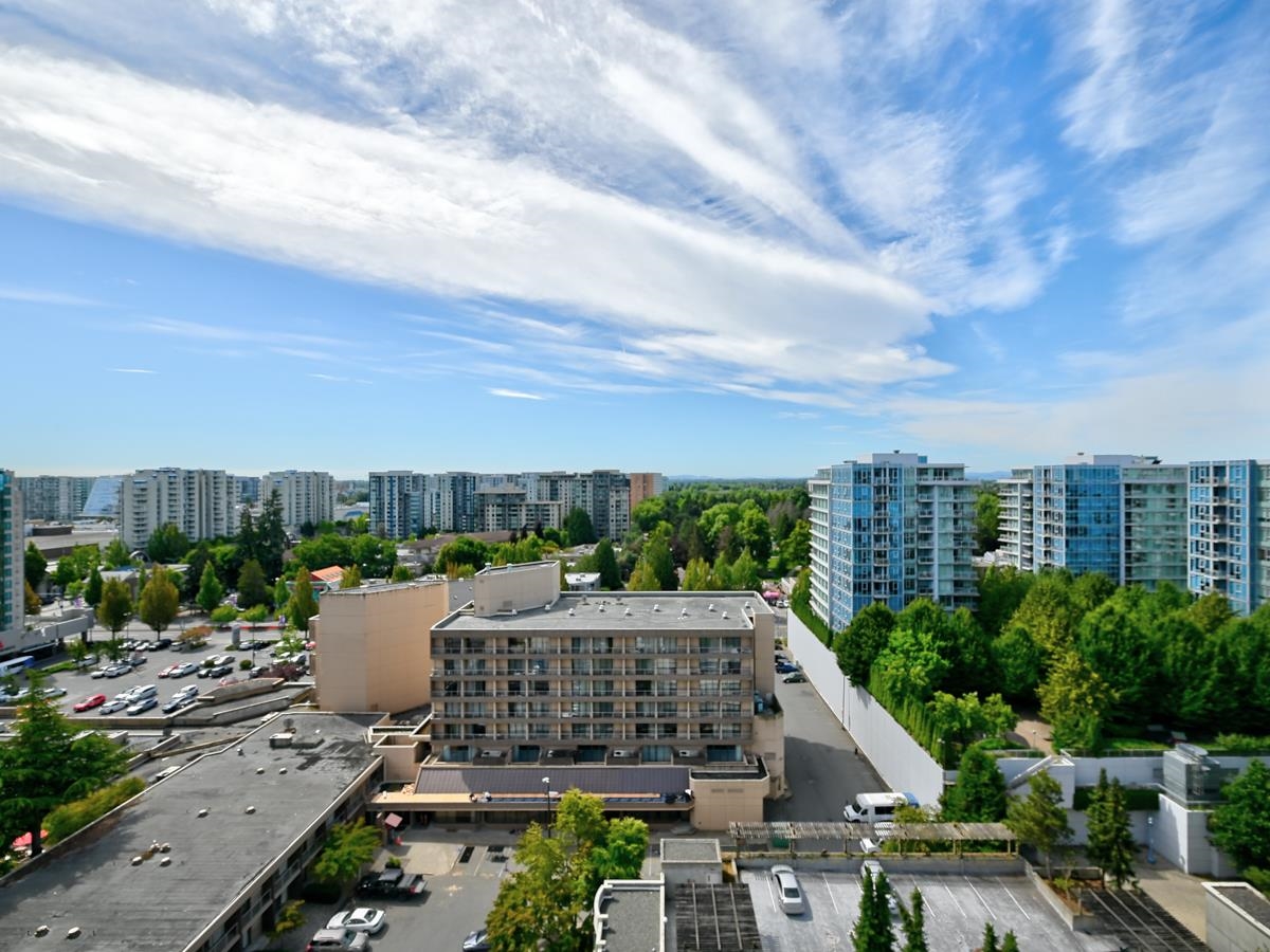 7380 Elmbridge Way #1802, Richmond, BC V6X 4A1