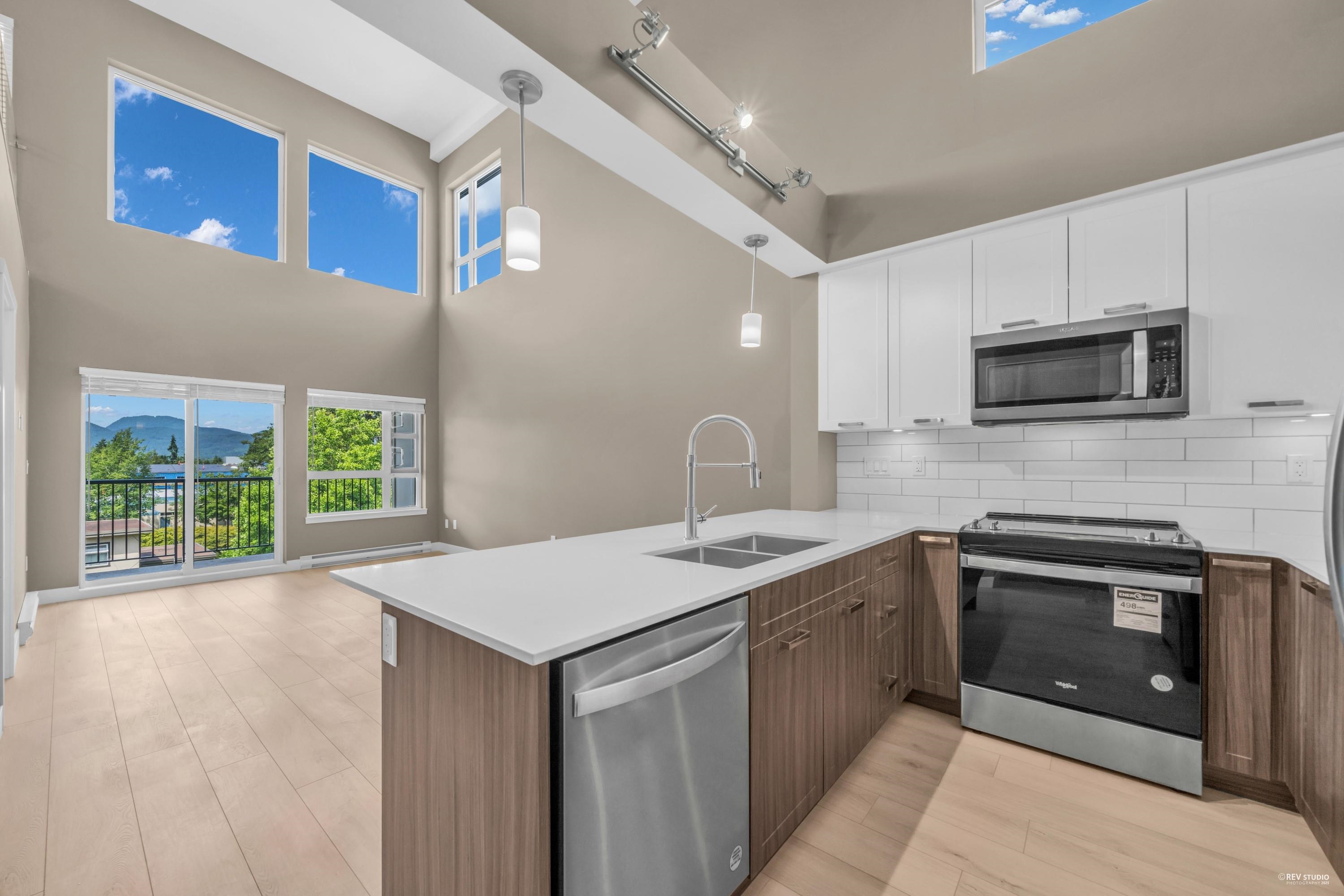 22562 121 Avenue #401, Maple Ridge, BC V2X 3Y8