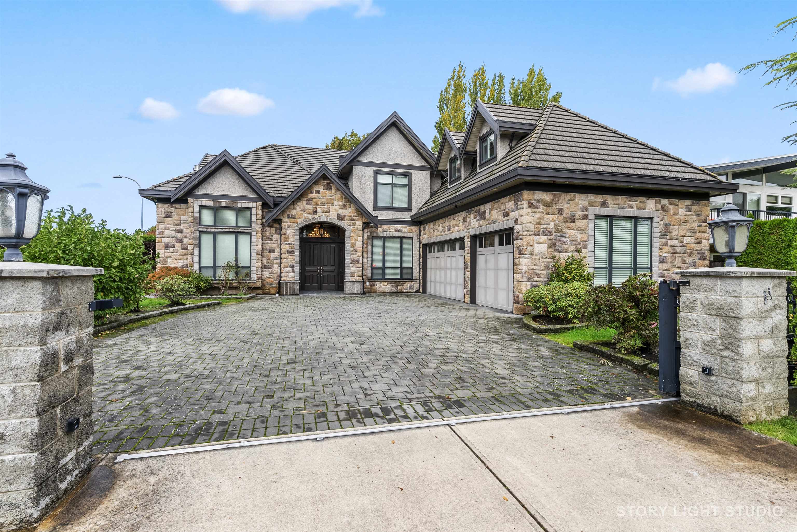 5515 Langtree Avenue, Richmond, BC V7C 4L6