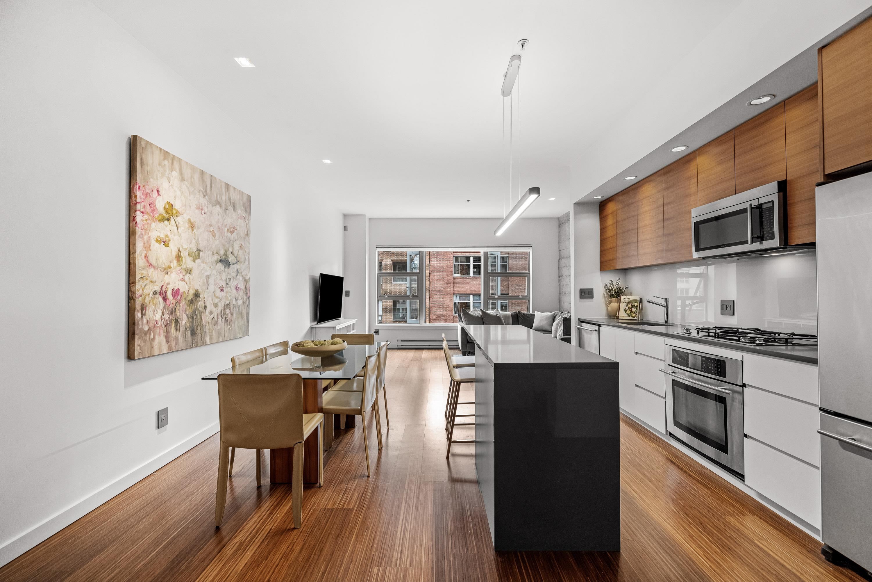 1228 Homer Street #405, Vancouver, BC V6B 2Y5