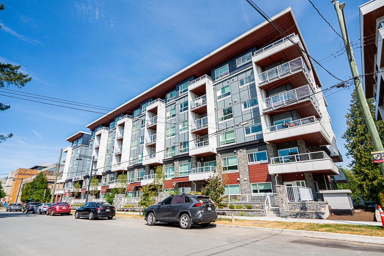 14225 103a Ave #601, Surrey, BC V3T 0T4