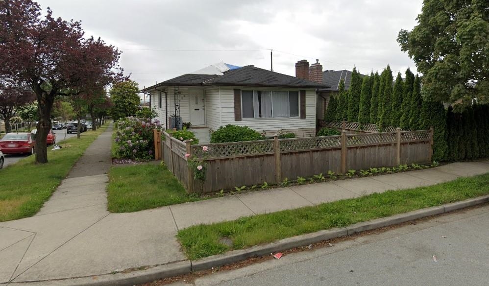 1352 East 57th Avenue, Vancouver, BC V5X 1V1