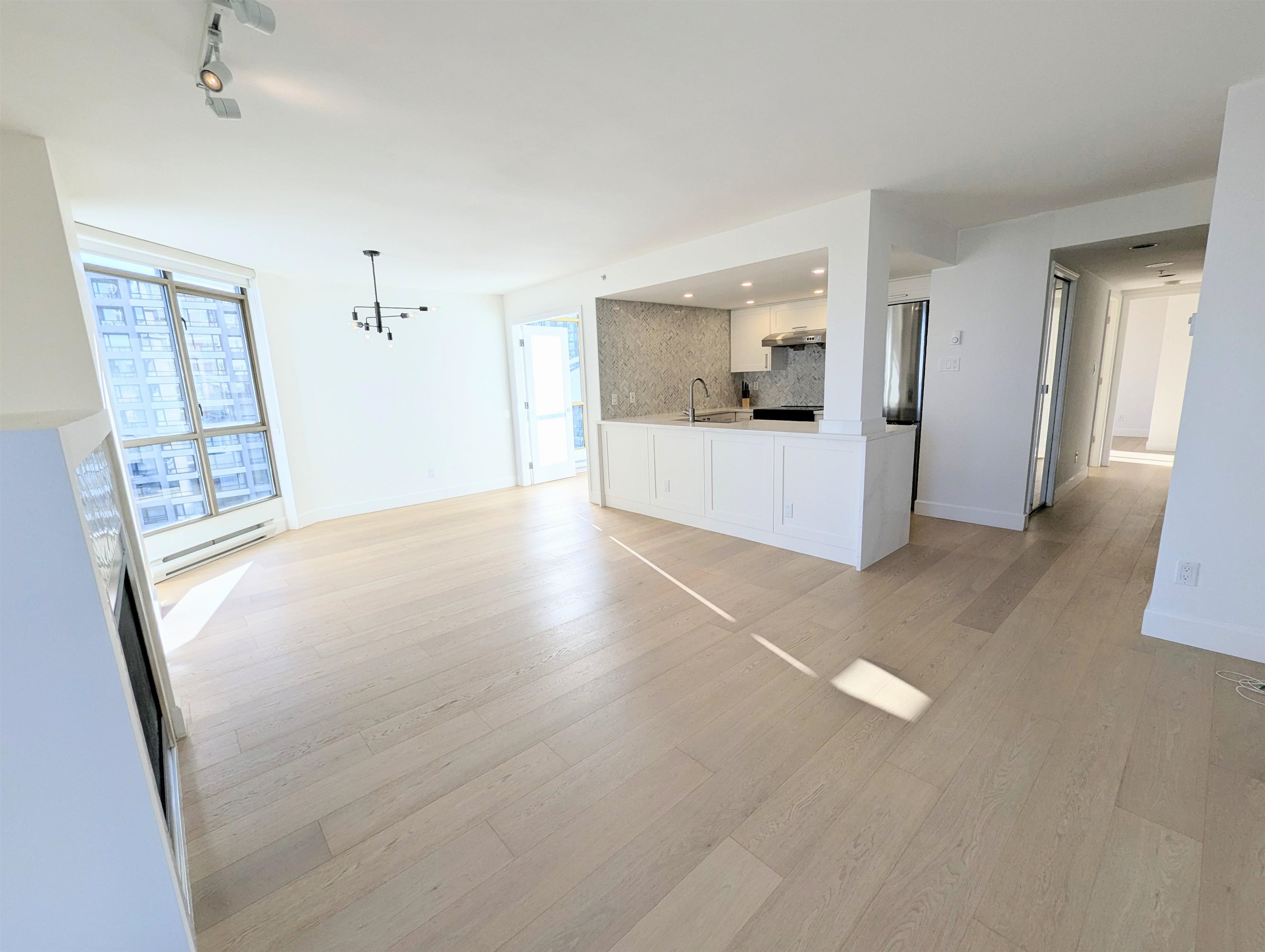 867 Hamilton Street #1903, Vancouver, BC V6B 6B7