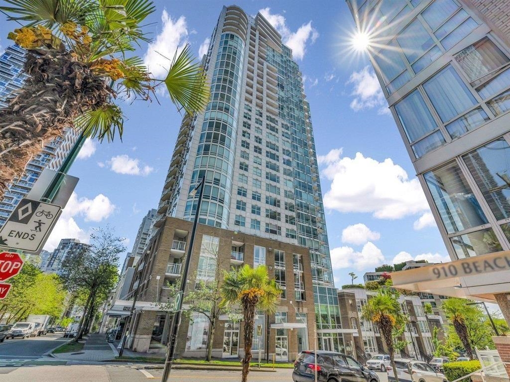 1500 Hornby Street #910, Vancouver, BC V6Z 2R1