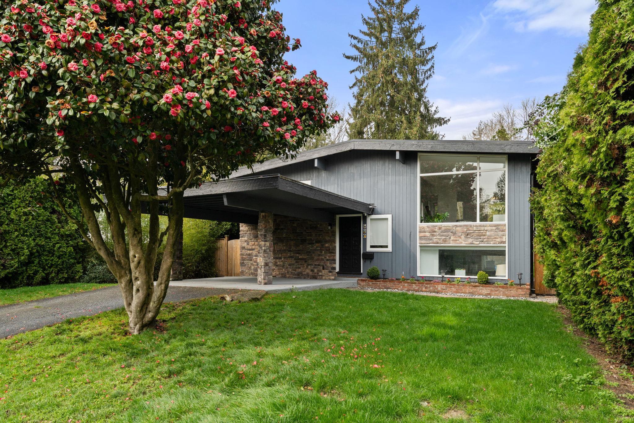 530 14th Street West, North Vancouver, BC V7M 1P9