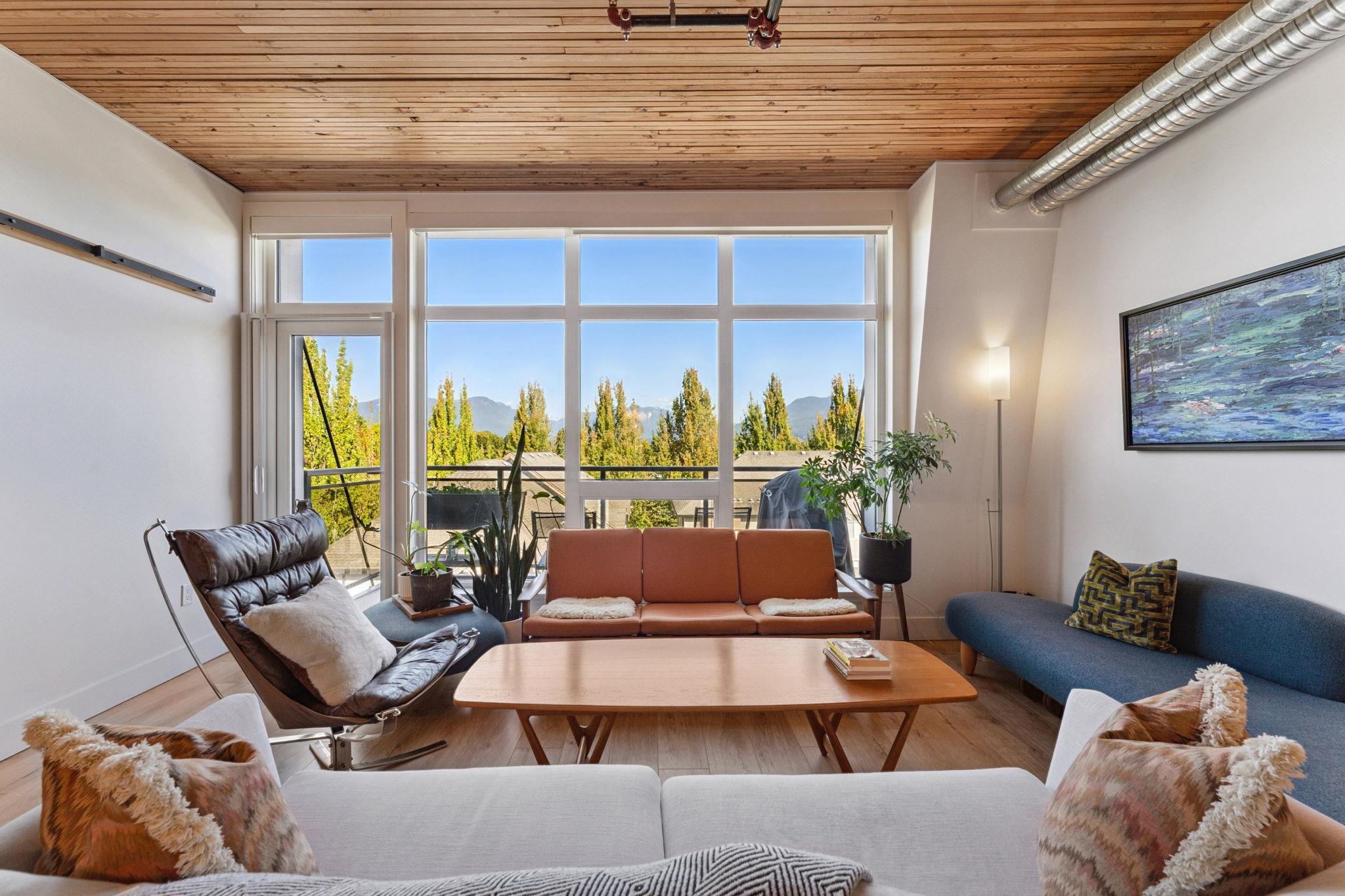 4223 Hastings St #403, Burnaby, BC V5C 2J5