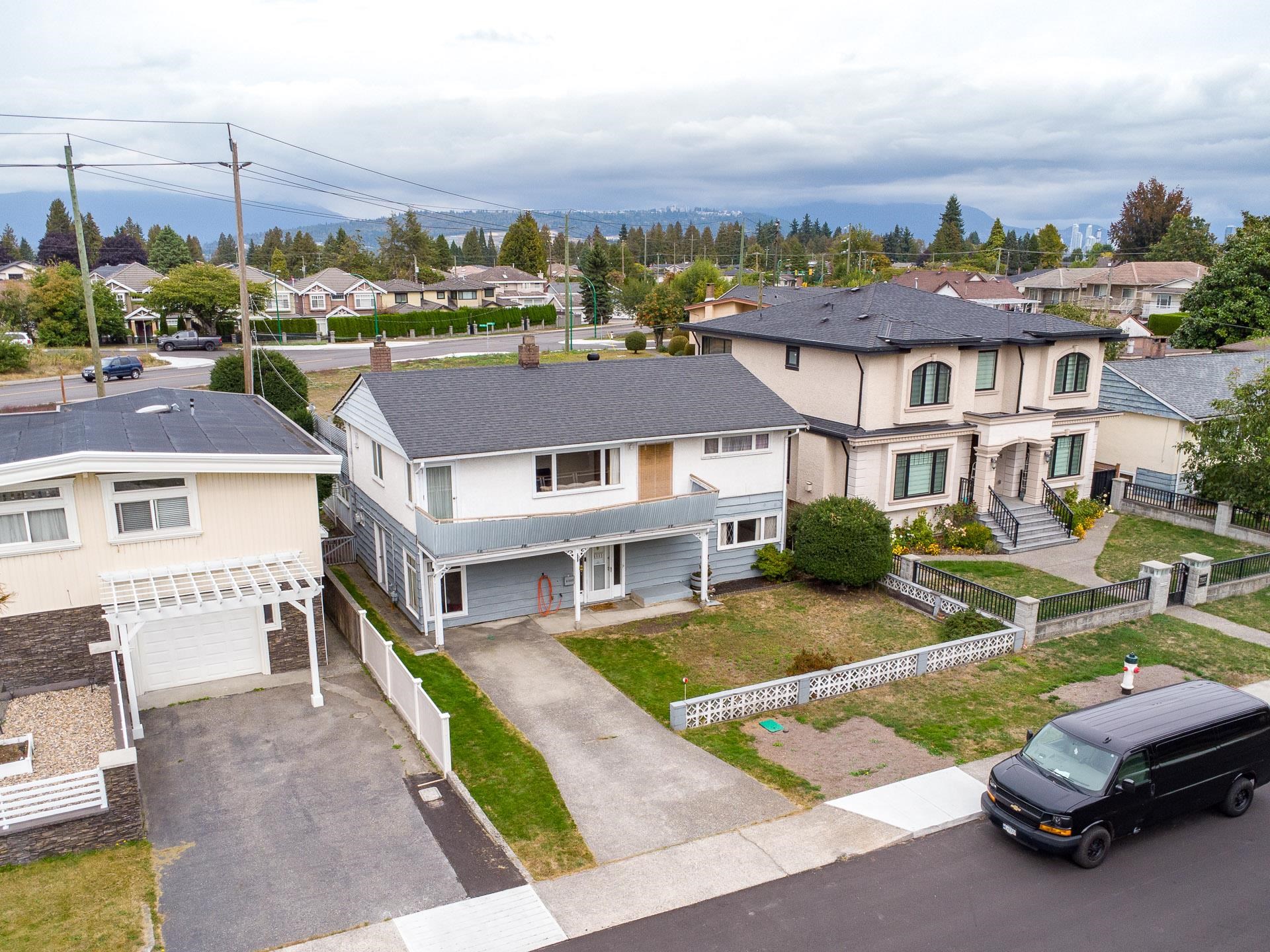 6995 Mcbride Street, Burnaby, BC V5E 1R1