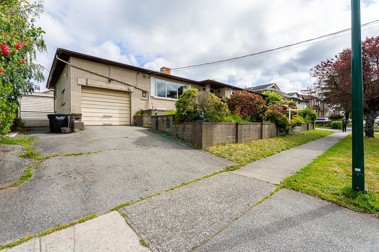 753 East 55th Avenue, Vancouver, BC V5X 1N8
