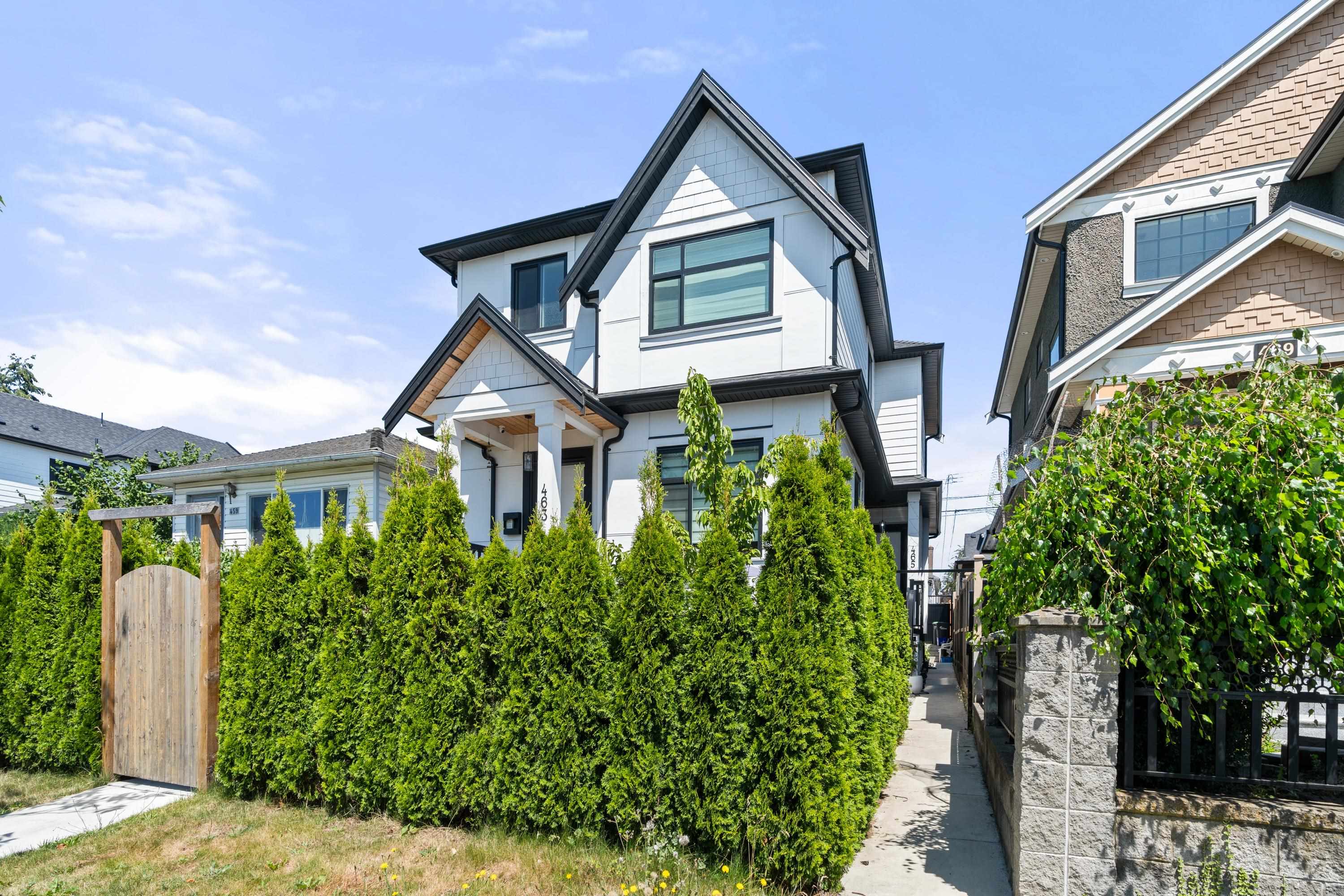 465 East 57th Avenue, Vancouver, BC V5X 1S8