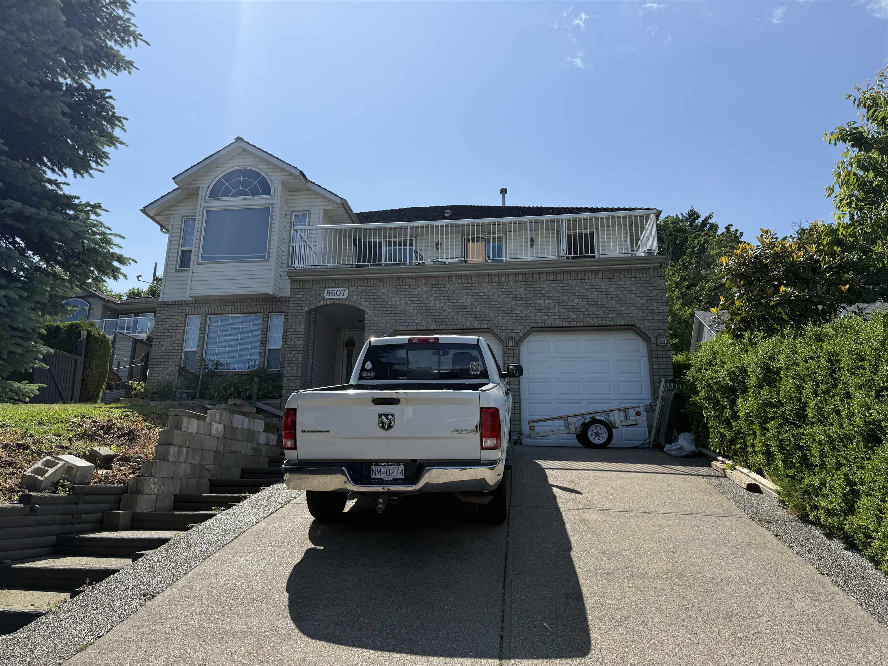 8607 Sunrise Drive, Chilliwack, BC V2R 3H9