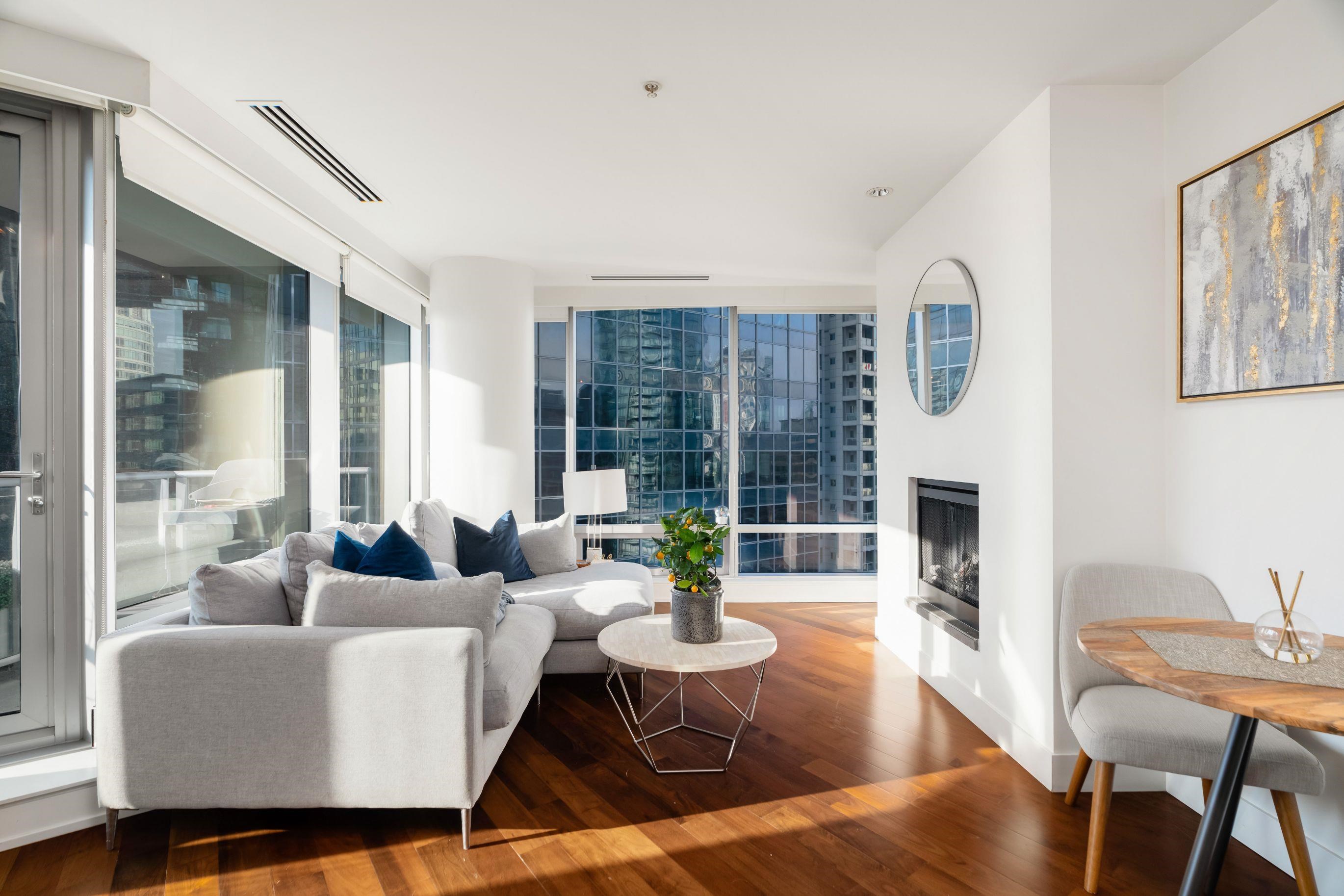 1111 Alberni Street #1808, Vancouver, BC V6E 4V2