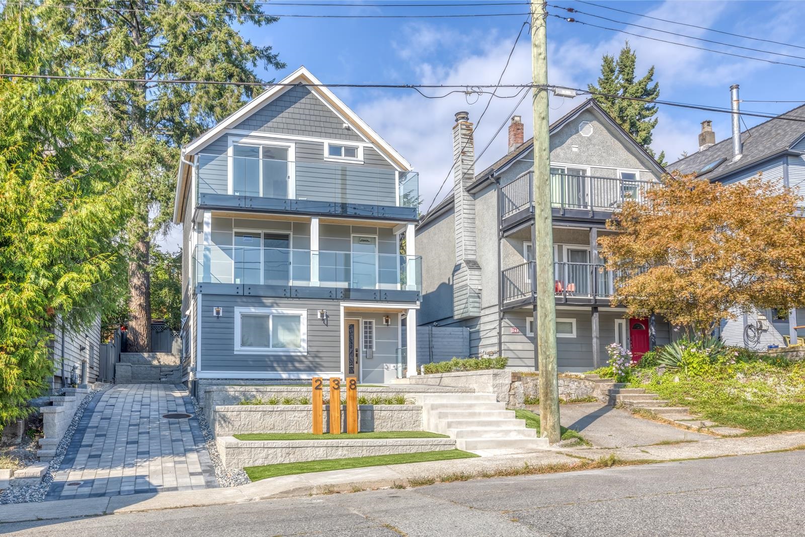 238 28th Street East, North Vancouver, BC V7N 1C2