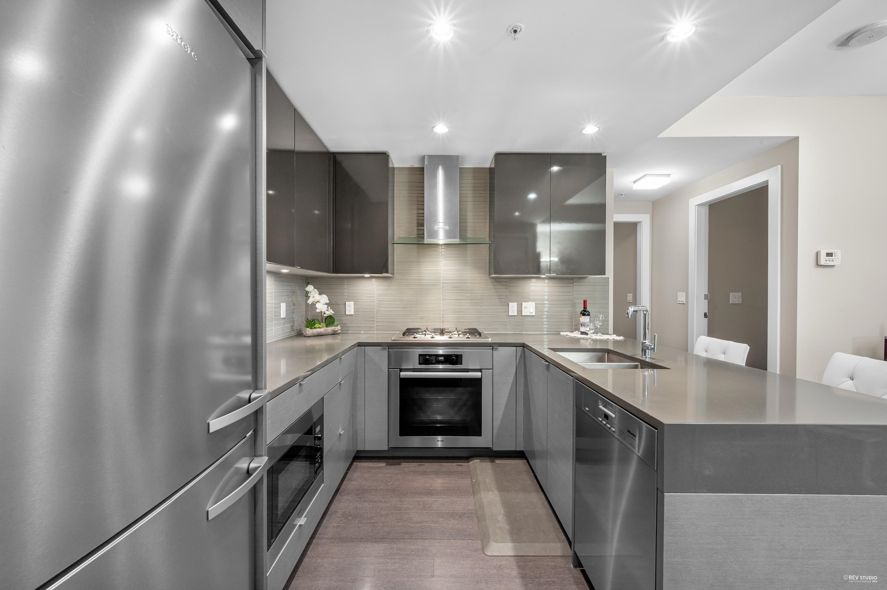 4508 Hazel Street #3106, Burnaby, BC V5H 0E4