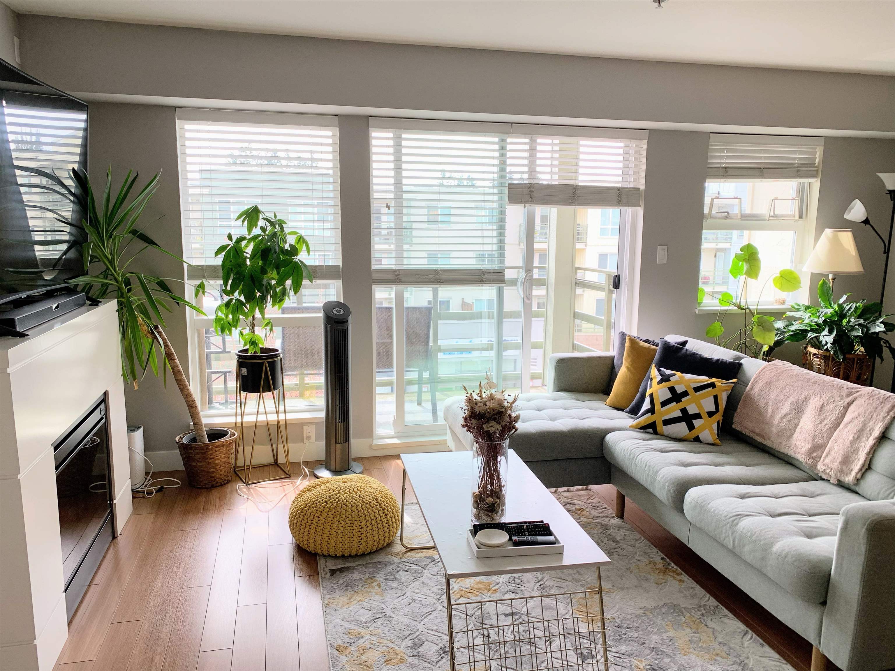 15745 Croydon Drive #320, Surrey, BC V3Z 2L5