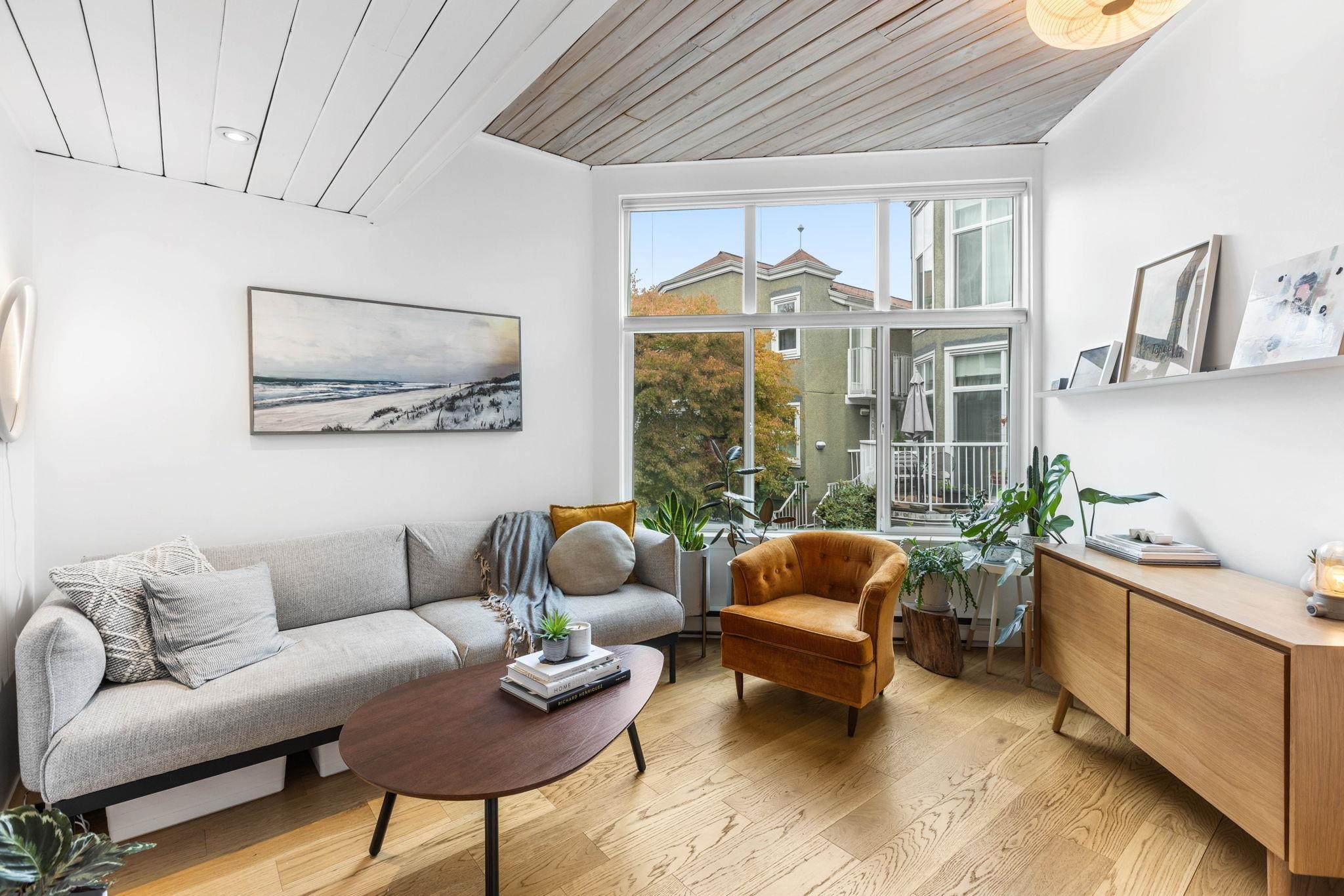 1045 West 8th Avenue #212, Vancouver, BC V6H 1C3