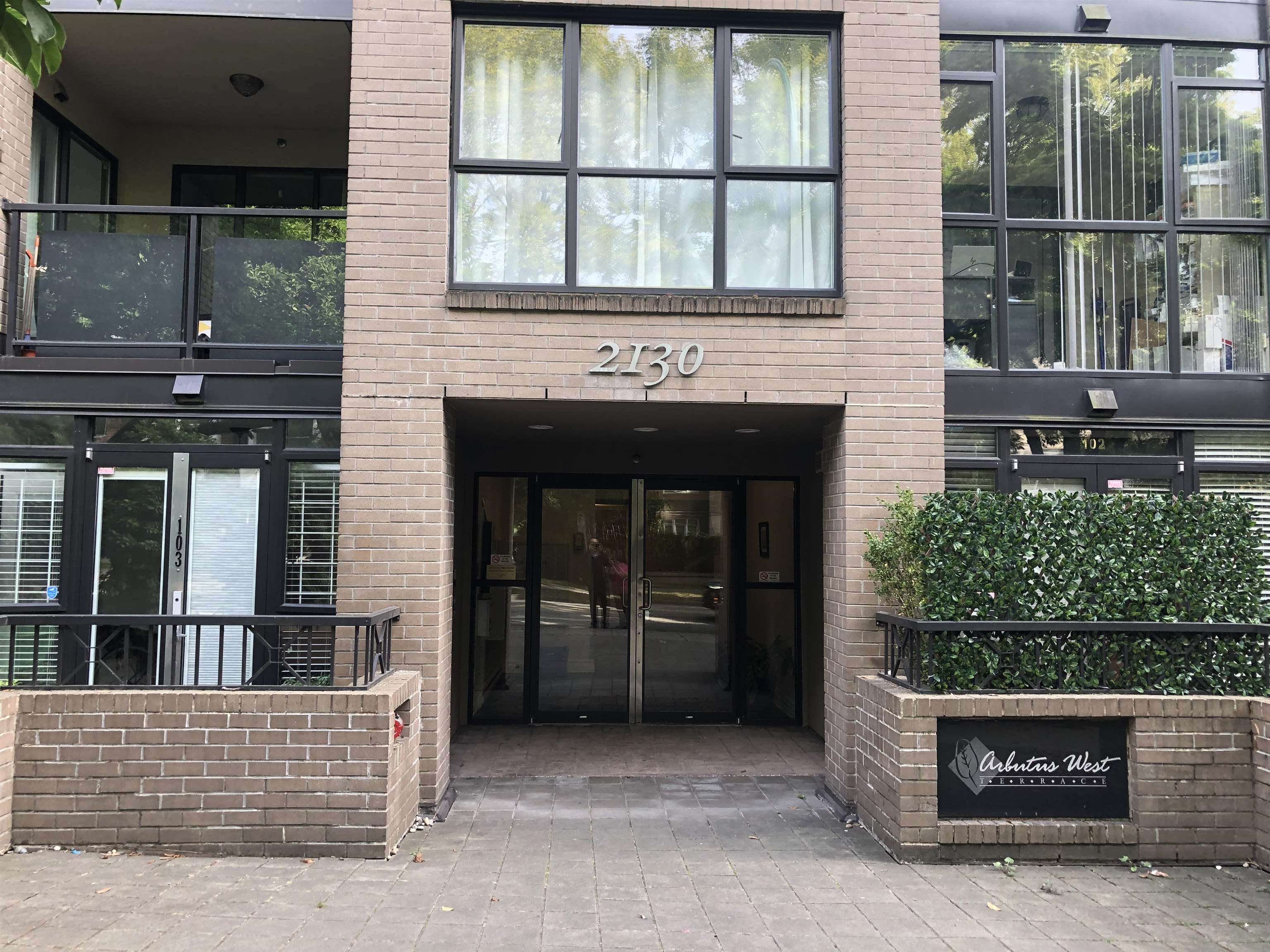 2130 West 12th Avenue #105, Vancouver, BC V6K 2N2