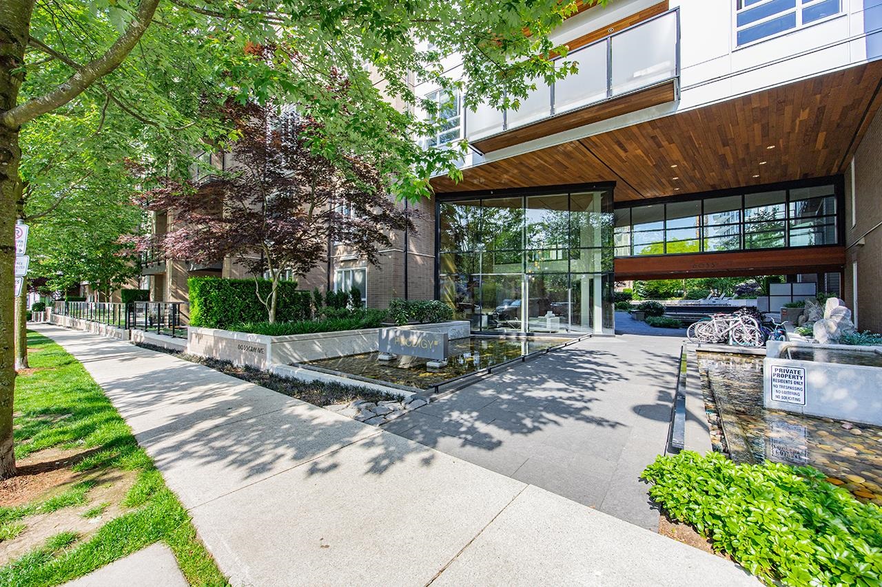 6033 Gray Avenue #303, Vancouver, BC V6S 0G3