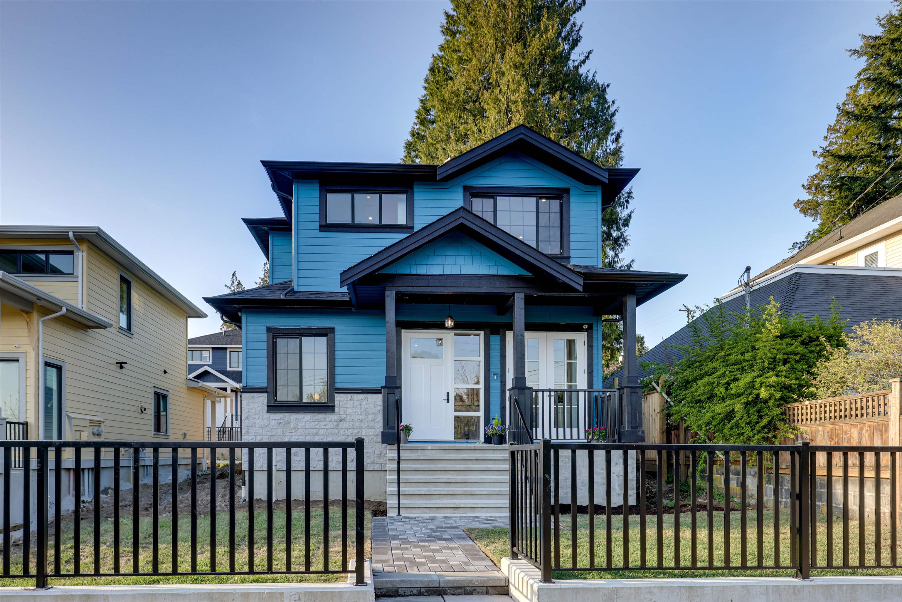 765 Edgar Avenue #101, Coquitlam, BC V3K 2J3