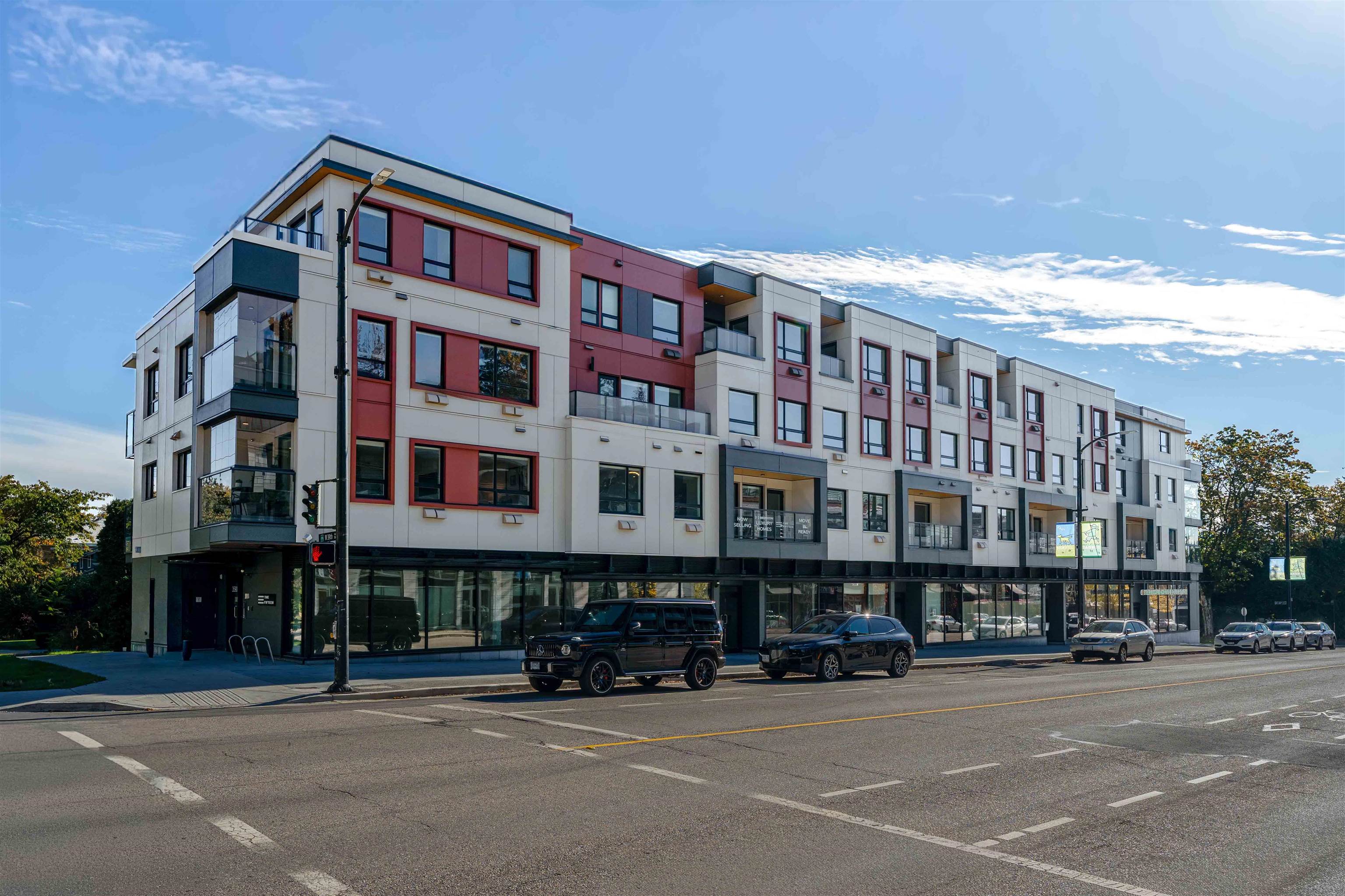 3590 West 39th Avenue #202, Vancouver, BC V6B 3A4