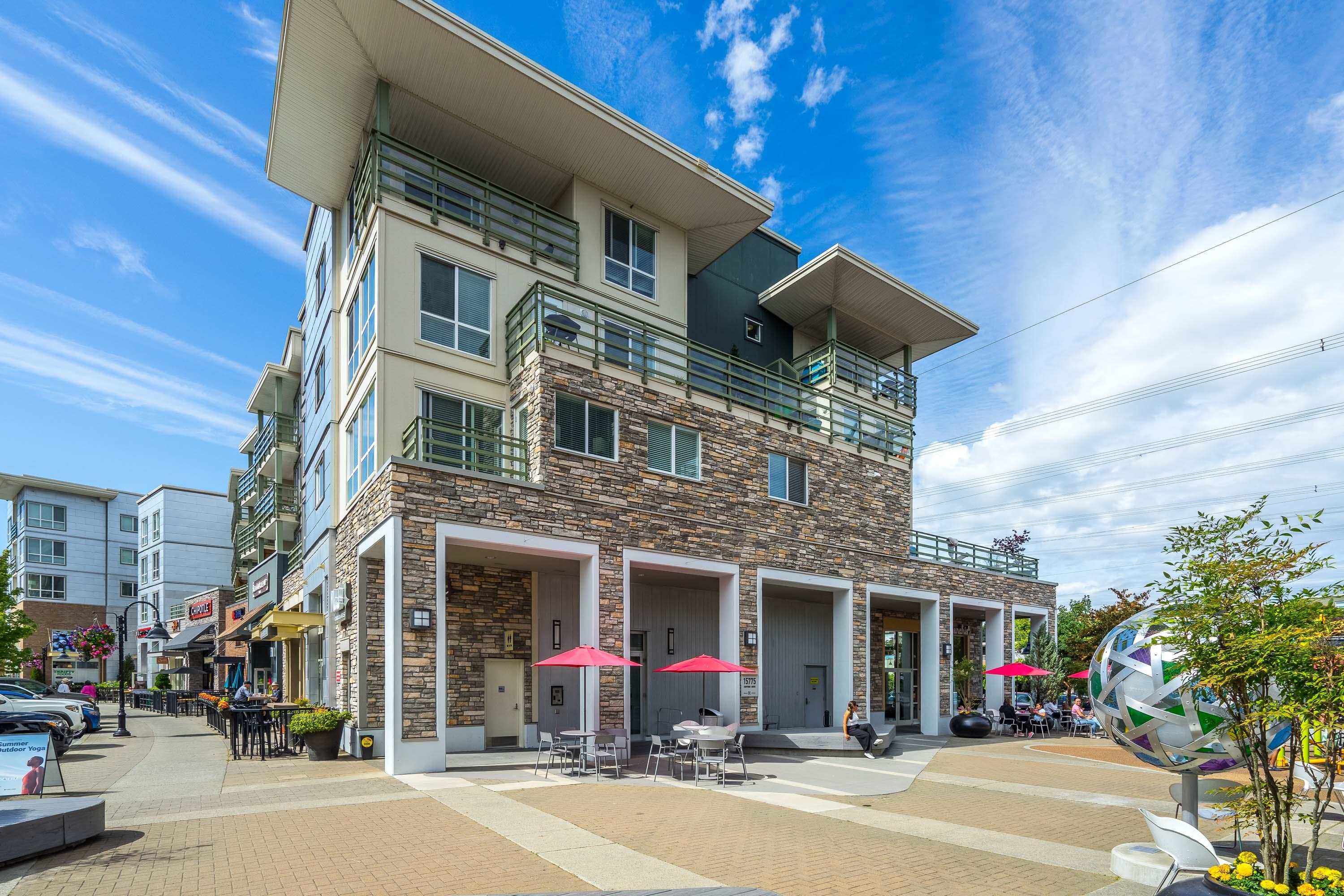 15775 Croydon Drive #302, Surrey, BC V3Z 2L6