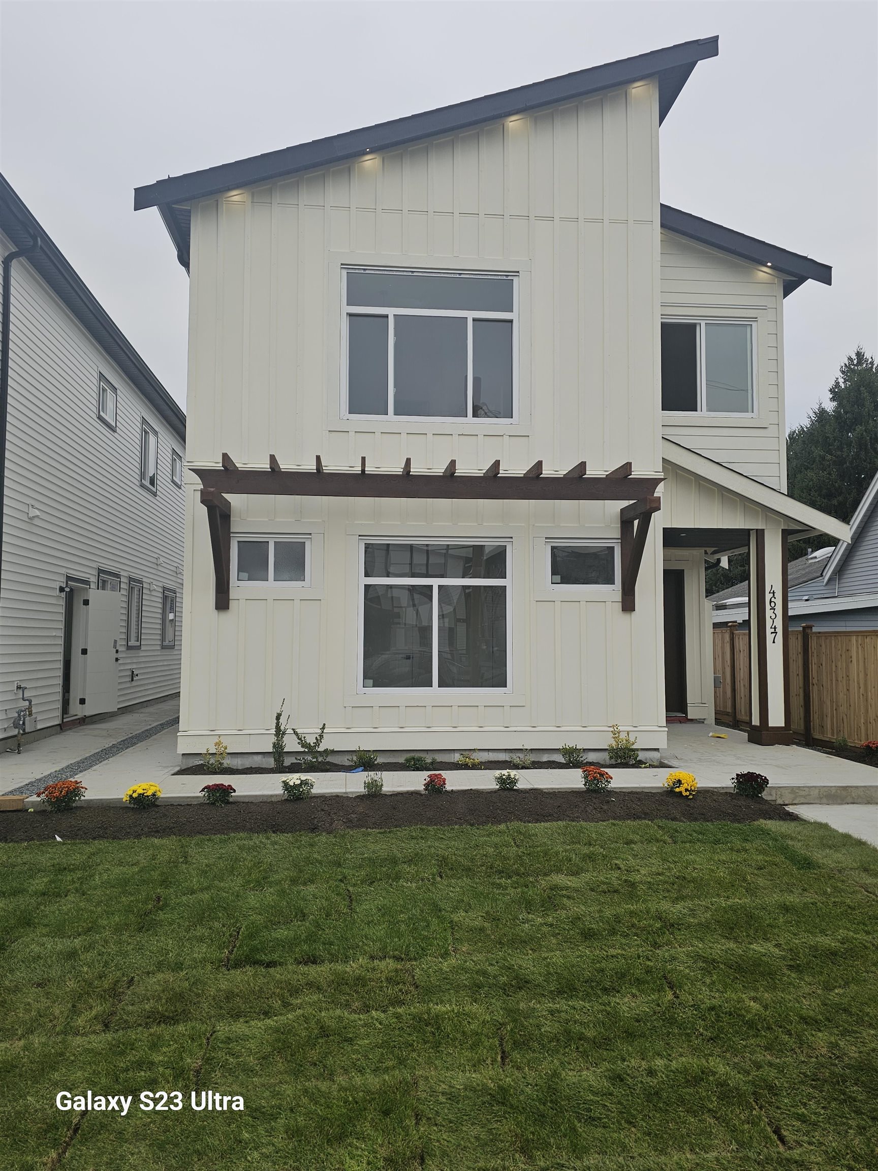 46347 Maple Avenue, Chilliwack, BC V2P 2J5