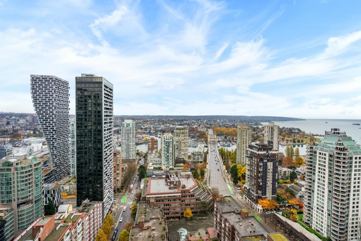 1289 Hornby Street #3210, Vancouver, BC V6Z 0G7