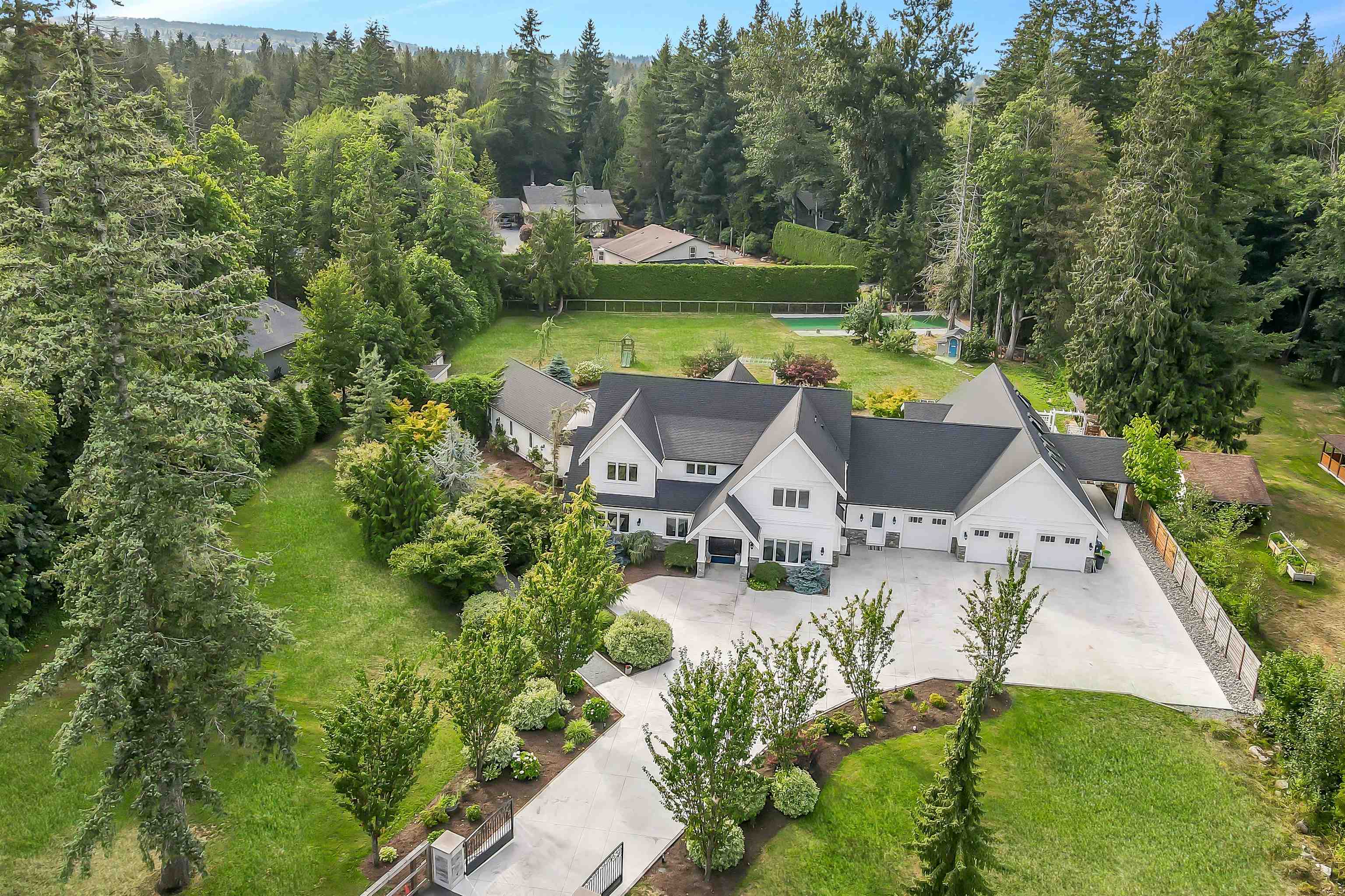 20053 Fernridge Crescent, Langley, BC V2Z 1X5