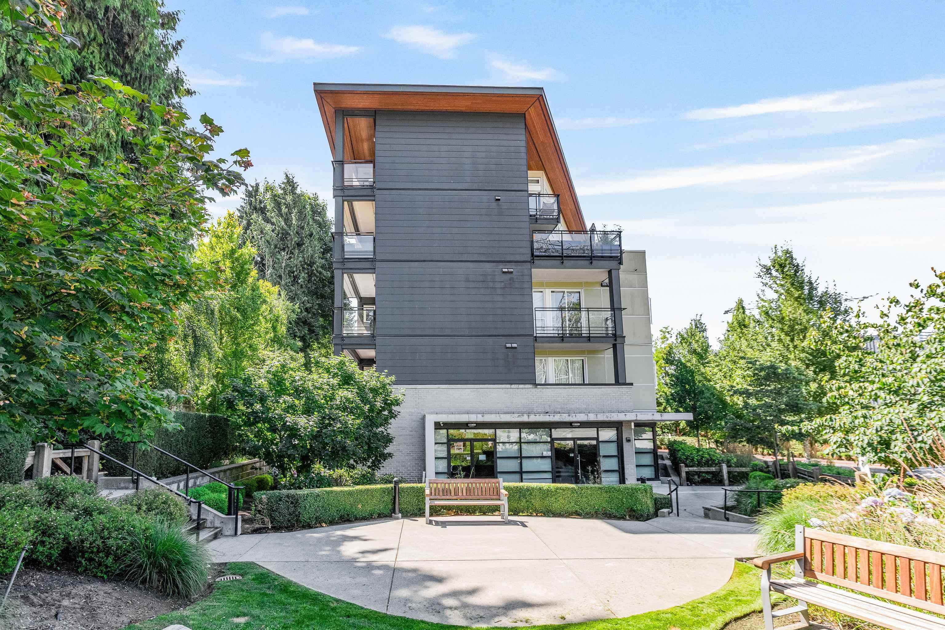 13919 Fraser Highway #205, Surrey, BC V3T 4E6