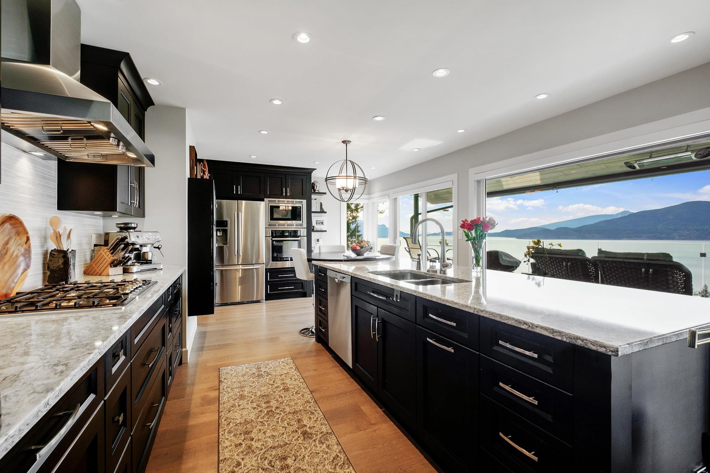 50 Panorama Road, Lions Bay, BC V0N 2E0