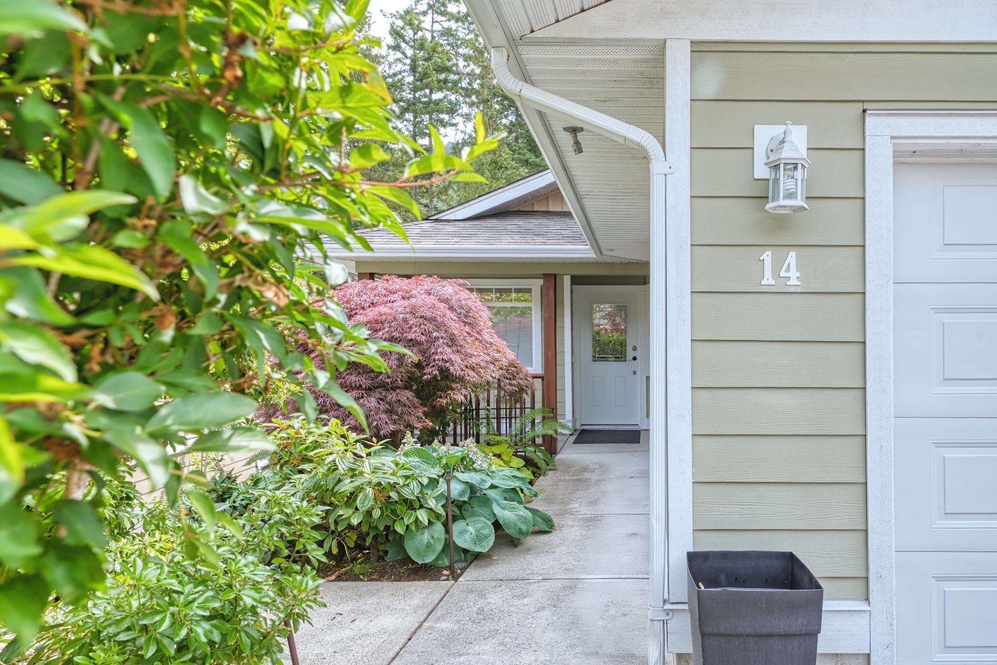 12710 Lagoon Rd #14, Madeira Park, BC V0N 2H1