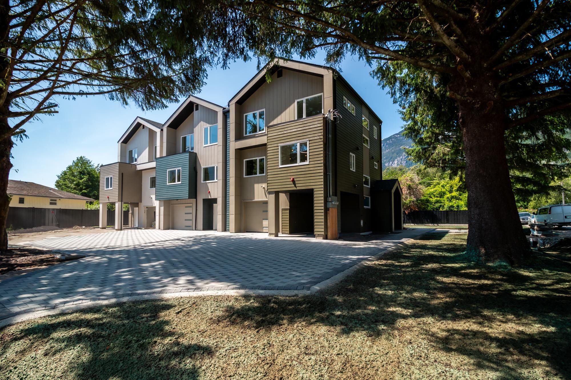 1108 Magee Street, Squamish, BC V8B 0E8