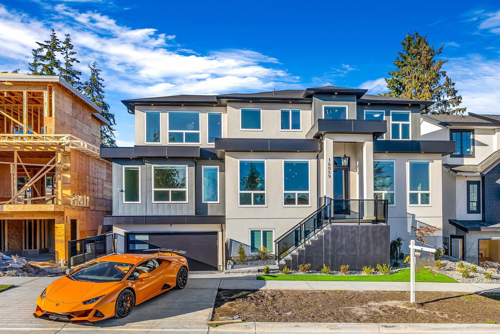 9a Avenue, Surrey, BC V4A 4W5