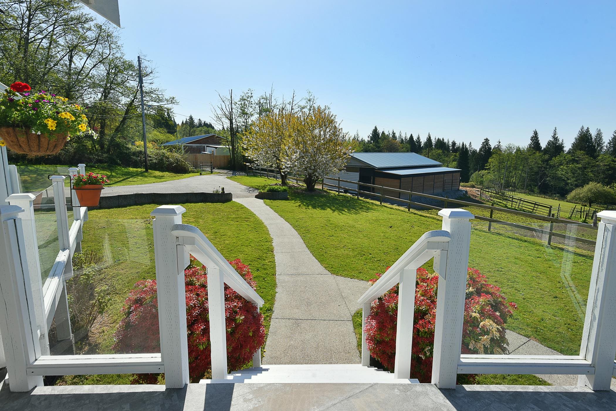 2010 Ranch Rd, Roberts Creek, BC V0N 2W5