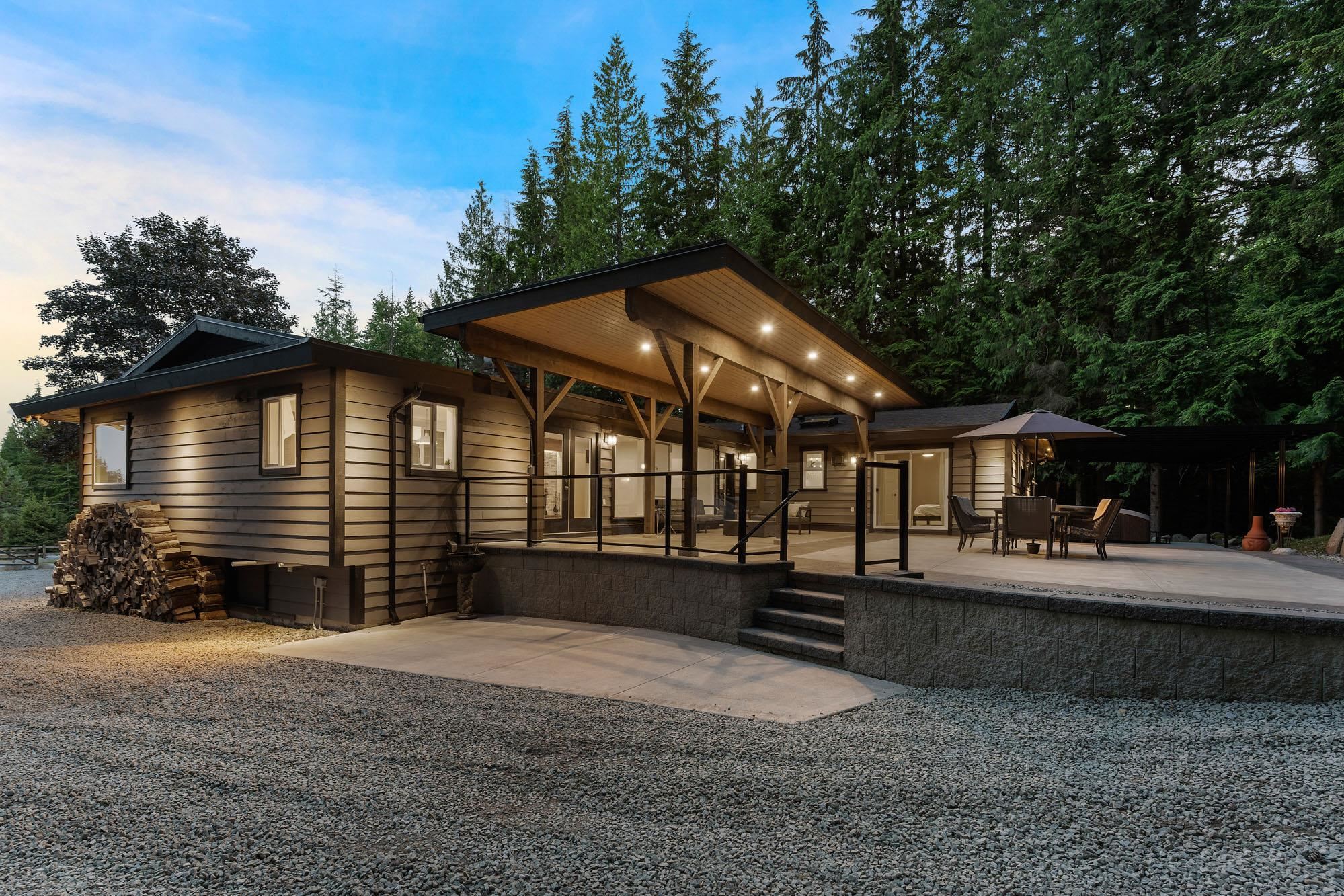 27561 Sayers Crescent, Maple Ridge, BC V2W 1N3