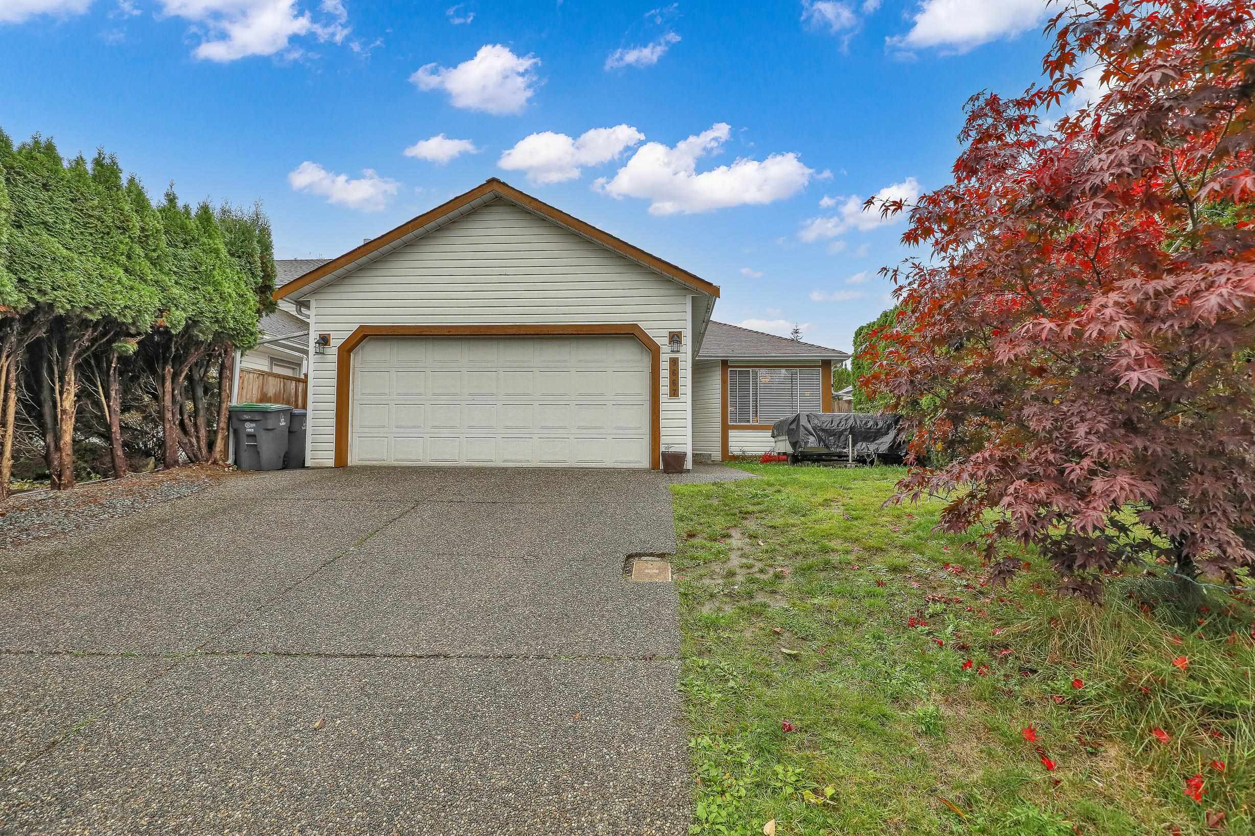 151b Street, Surrey, BC V3R 9W7