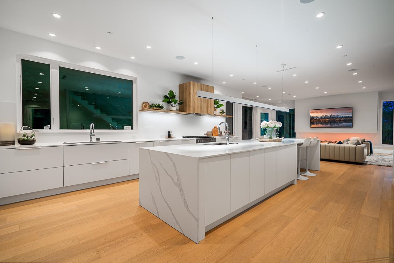 4415 Stone Crescent, West Vancouver, BC V7W 1B8