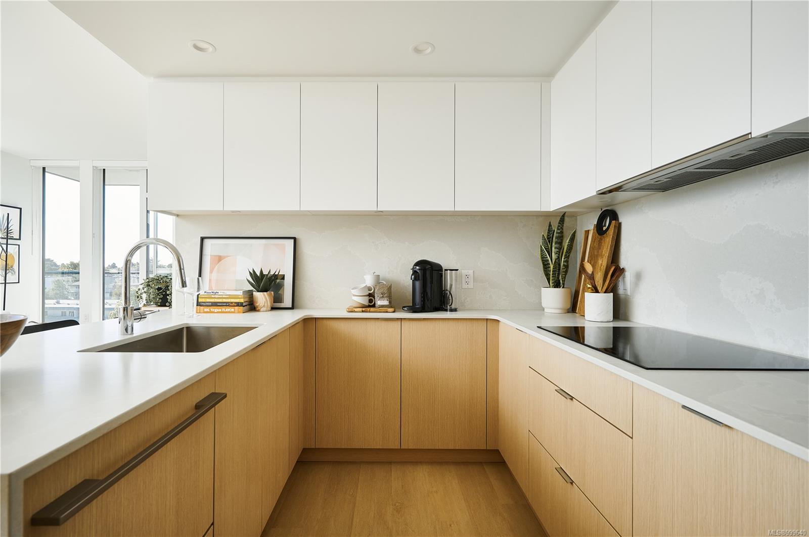 1100 Yates St Apt 408, Victoria, BC V8V 3M8
