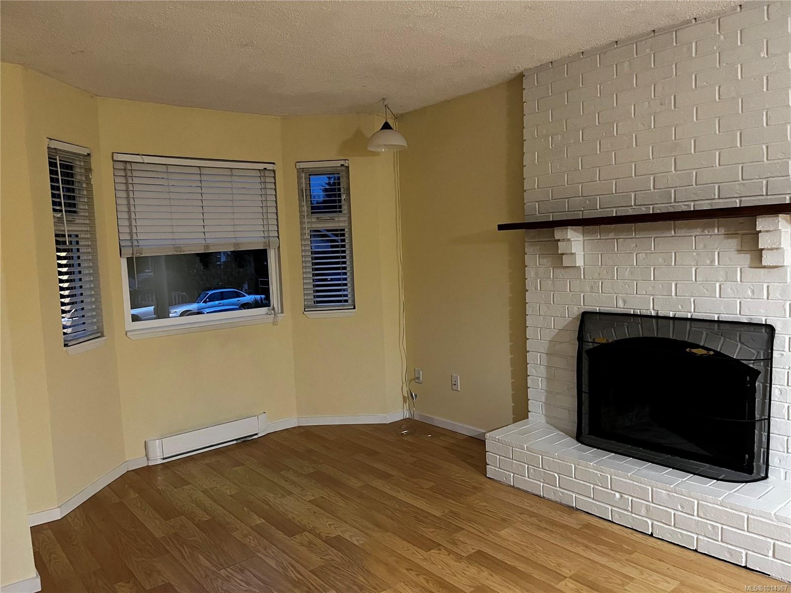 520 Rosehill St Apt 1, Nanaimo, BC V9S 1E6