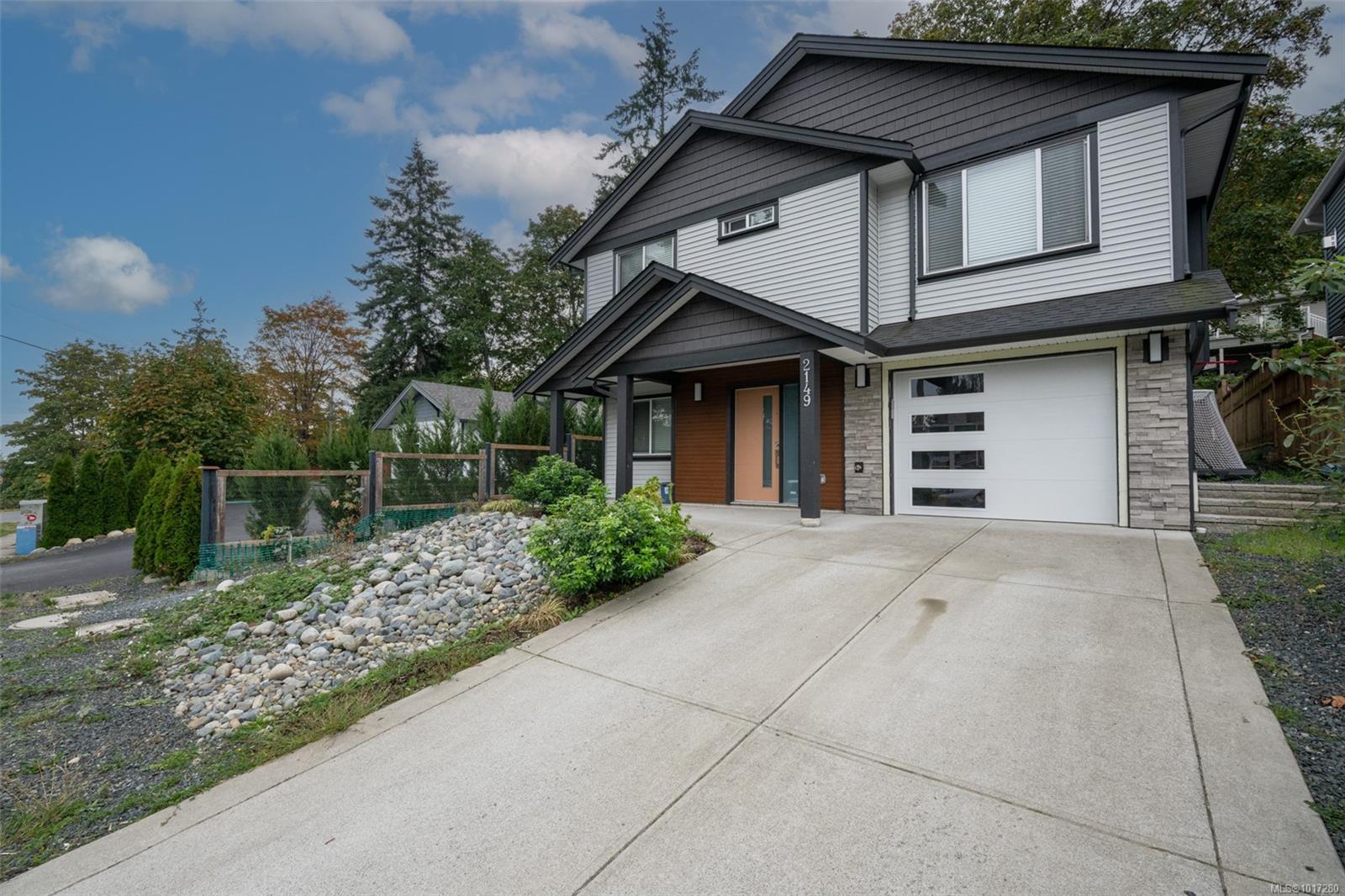 2149 Salmon Rd, Nanaimo, BC V9R 6J2
