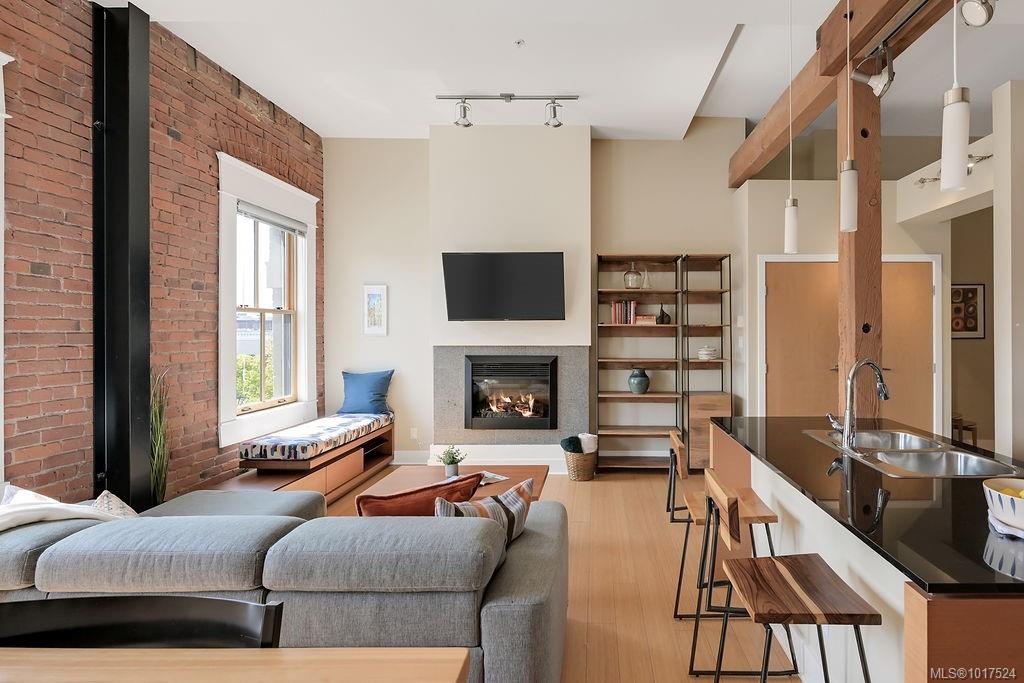610 Johnson St Apt 306, Victoria, BC V8W 1M4