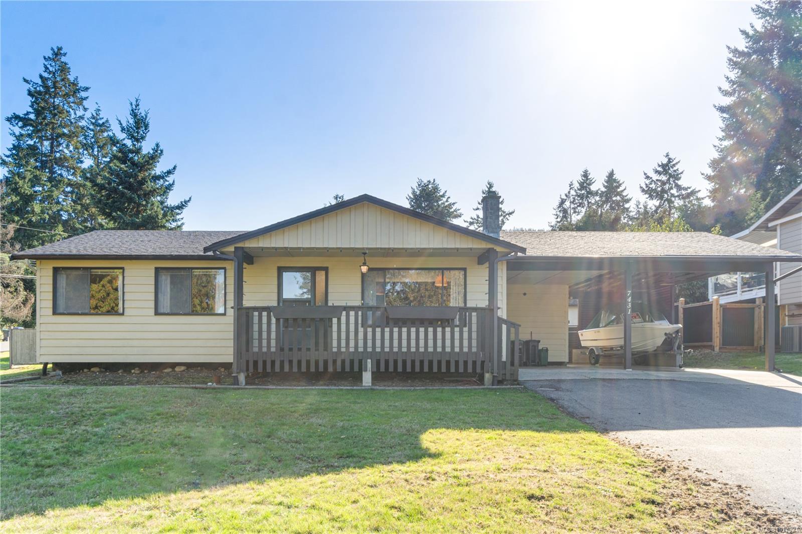 7431 Andrea Cres, Lantzville, BC V0R 2H0