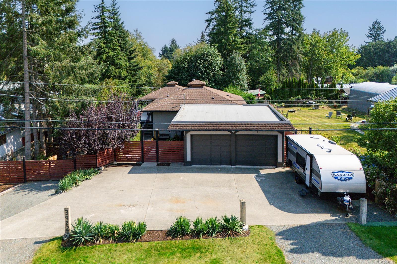 3922 Seaspray Dr, Campbell River, BC V9H 1H9