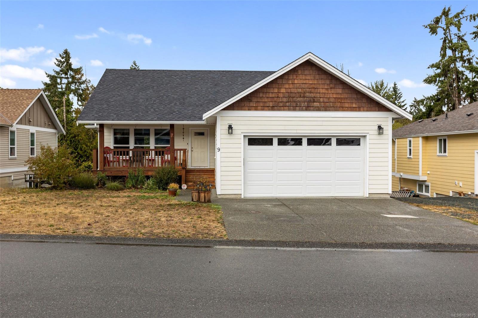 1711 Chaplin St Apt 9, North Cowichan, BC V0R 1R0