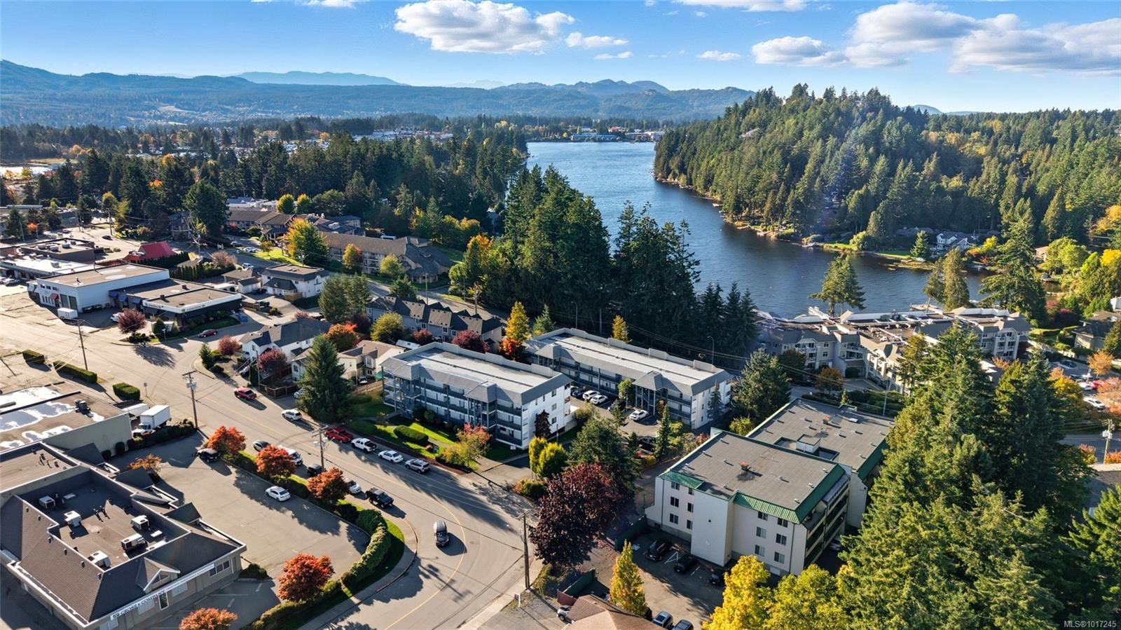 3087 Barons Rd Apt 301, Nanaimo, BC V9T 3H6
