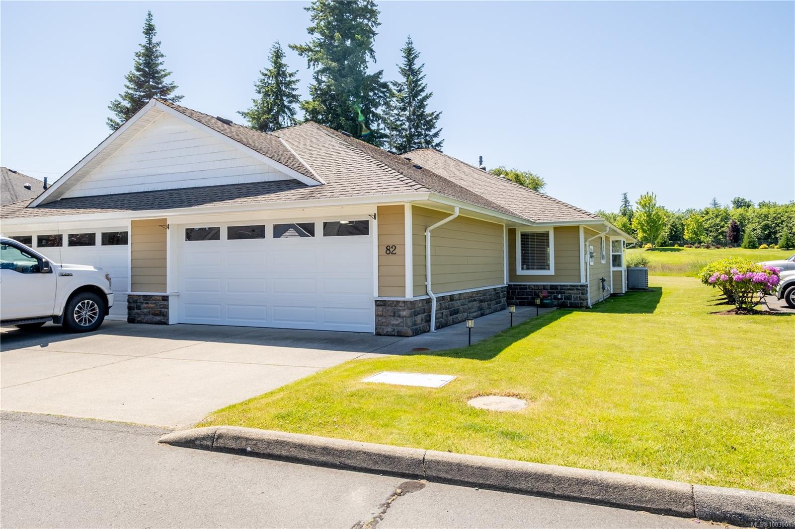 2006 Sierra Dr Apt 82, Campbell River, BC V9H 1V6