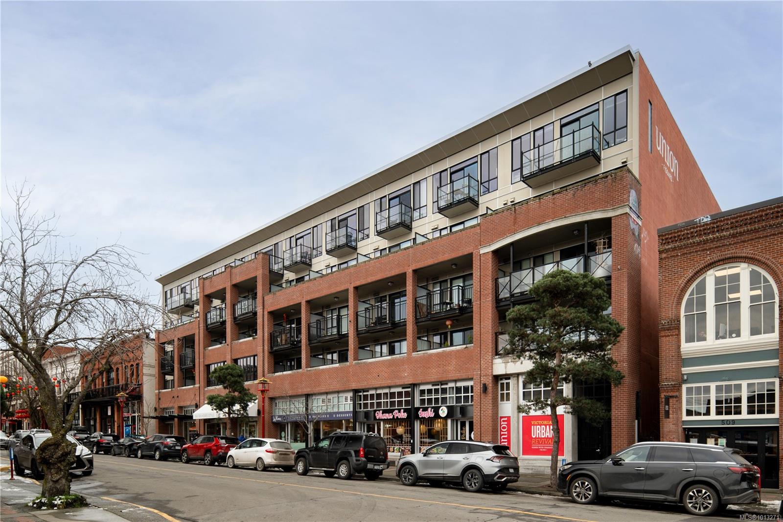 517 Fisgard St Apt 508, Victoria, BC V8W 0C5
