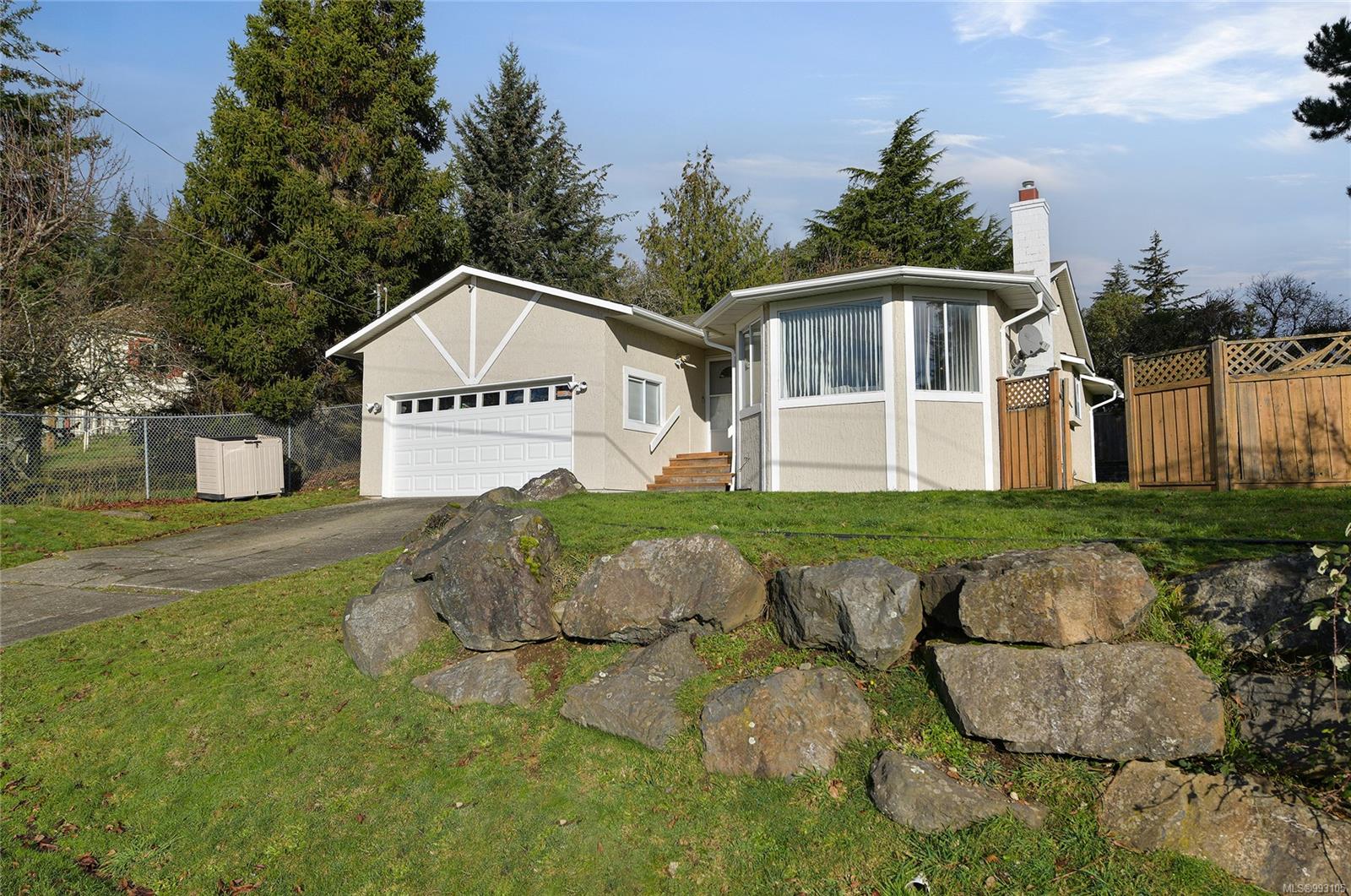 506 Windthrop Rd, Victoria, BC V9C 3B5