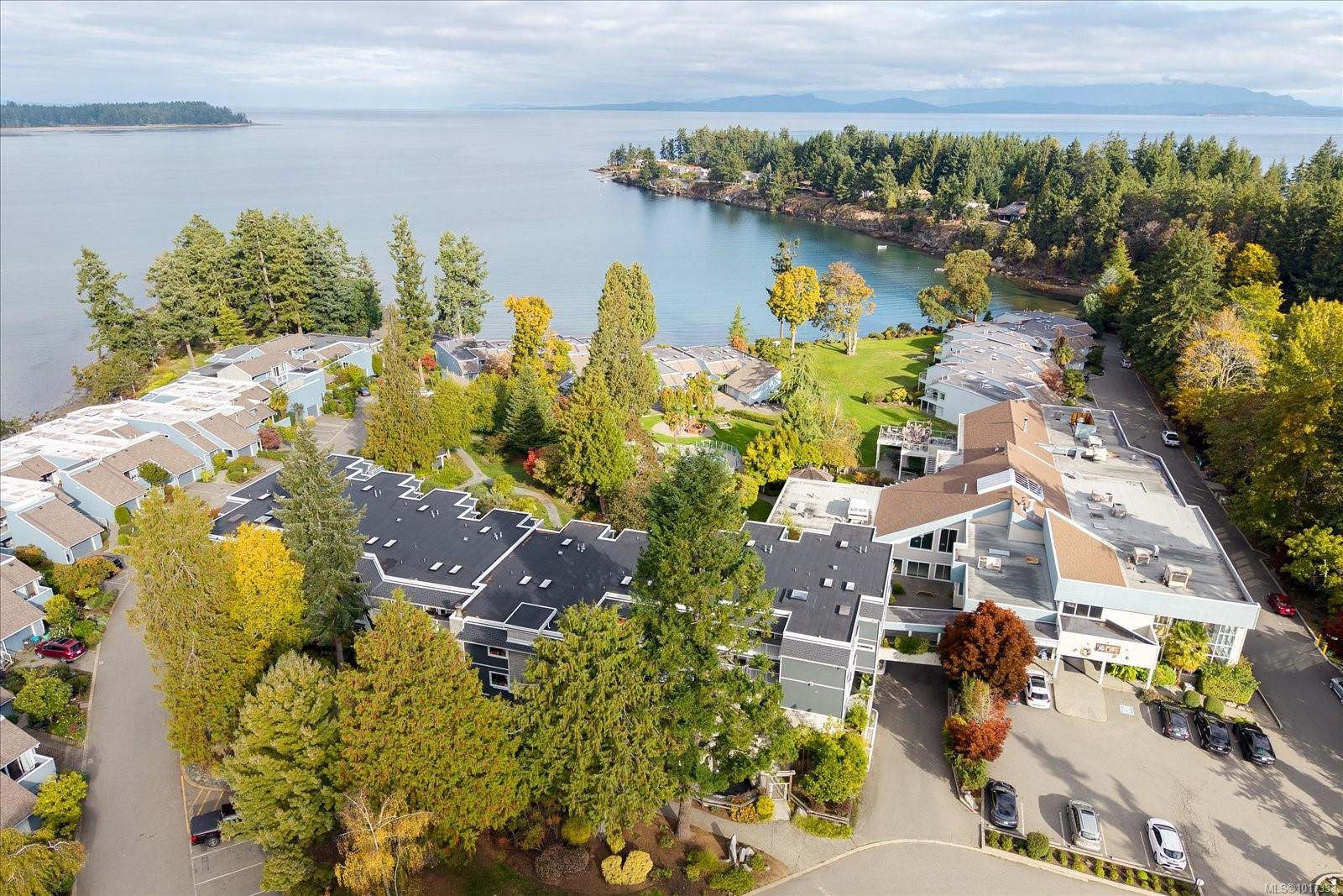1600 Stroulger Rd Apt 720, Nanoose Bay, BC V9P 9B7